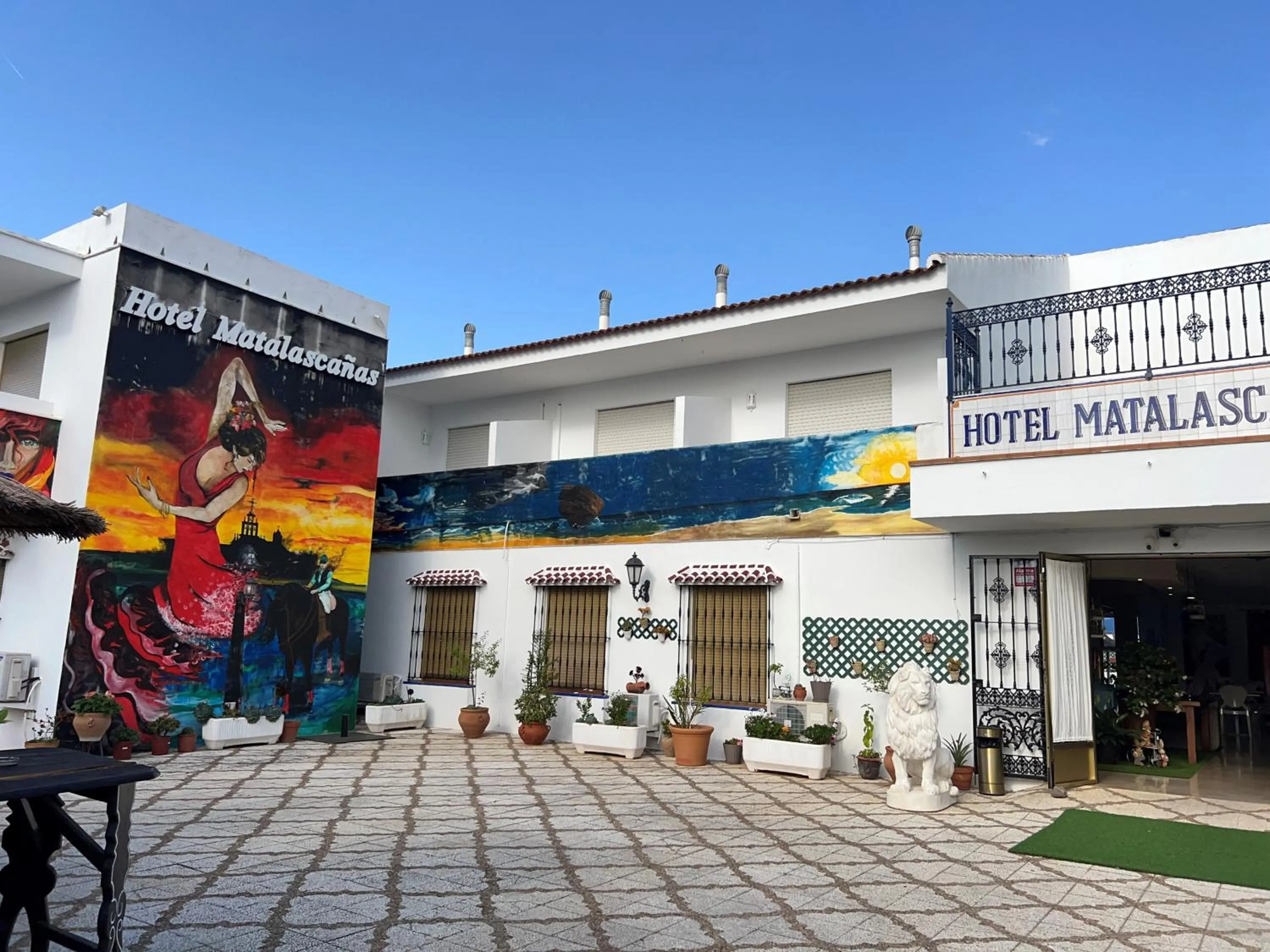 Property building in Hotel Matalascañas