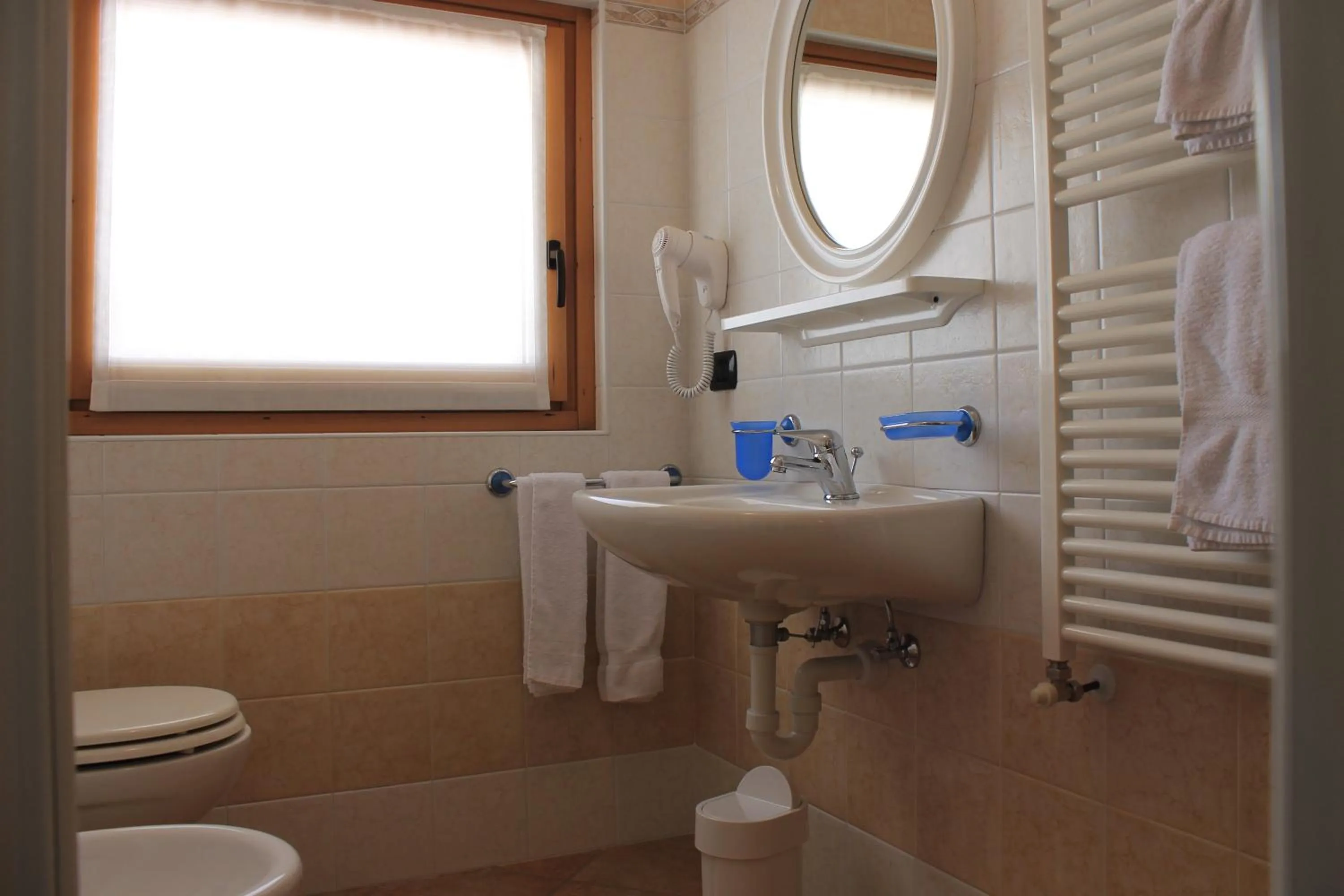 Bathroom in Hotel La Colombina