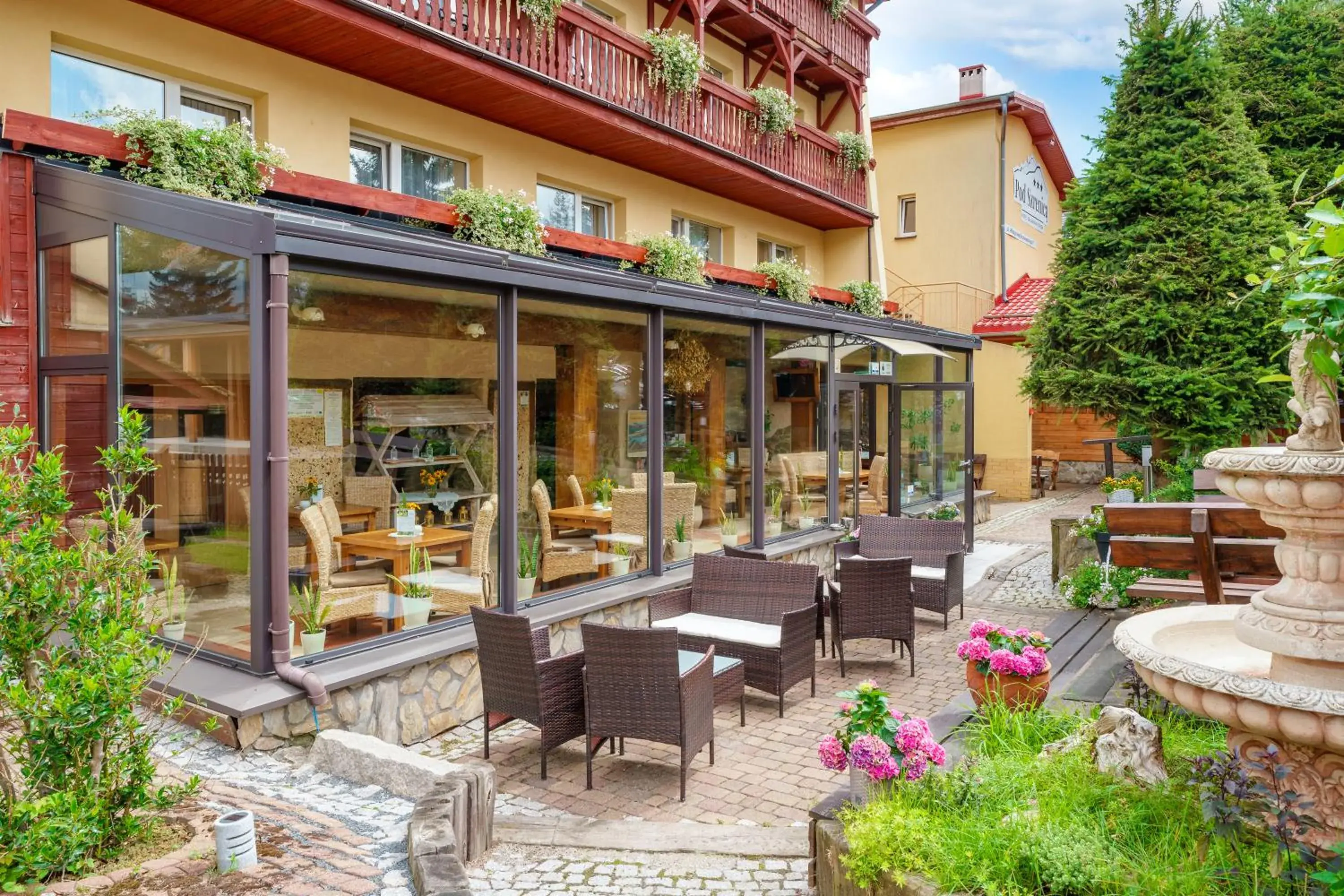 Hotel Pod Szrenicą Hotel Pod Szrenicą
