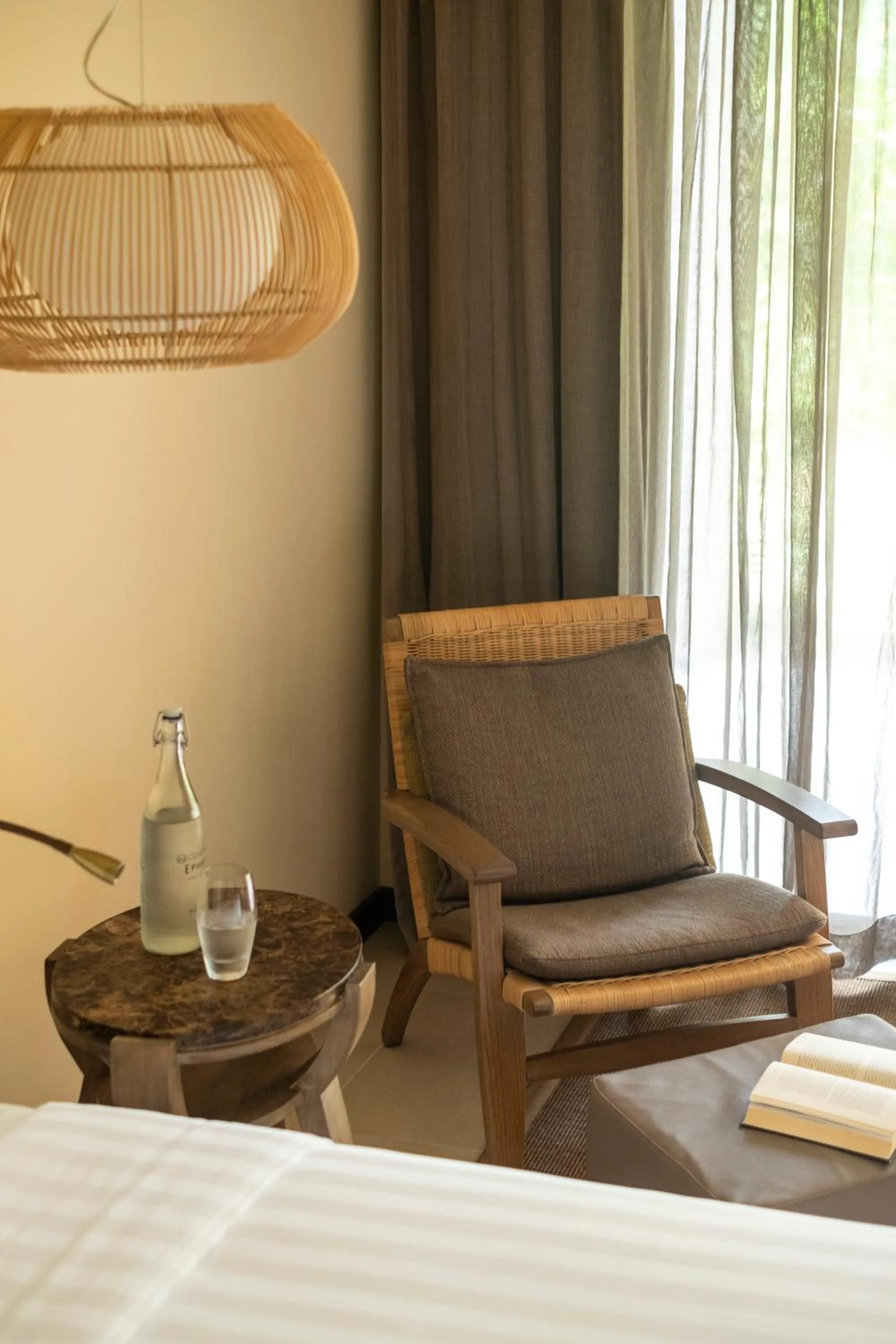 Living room in Constance Ephelia