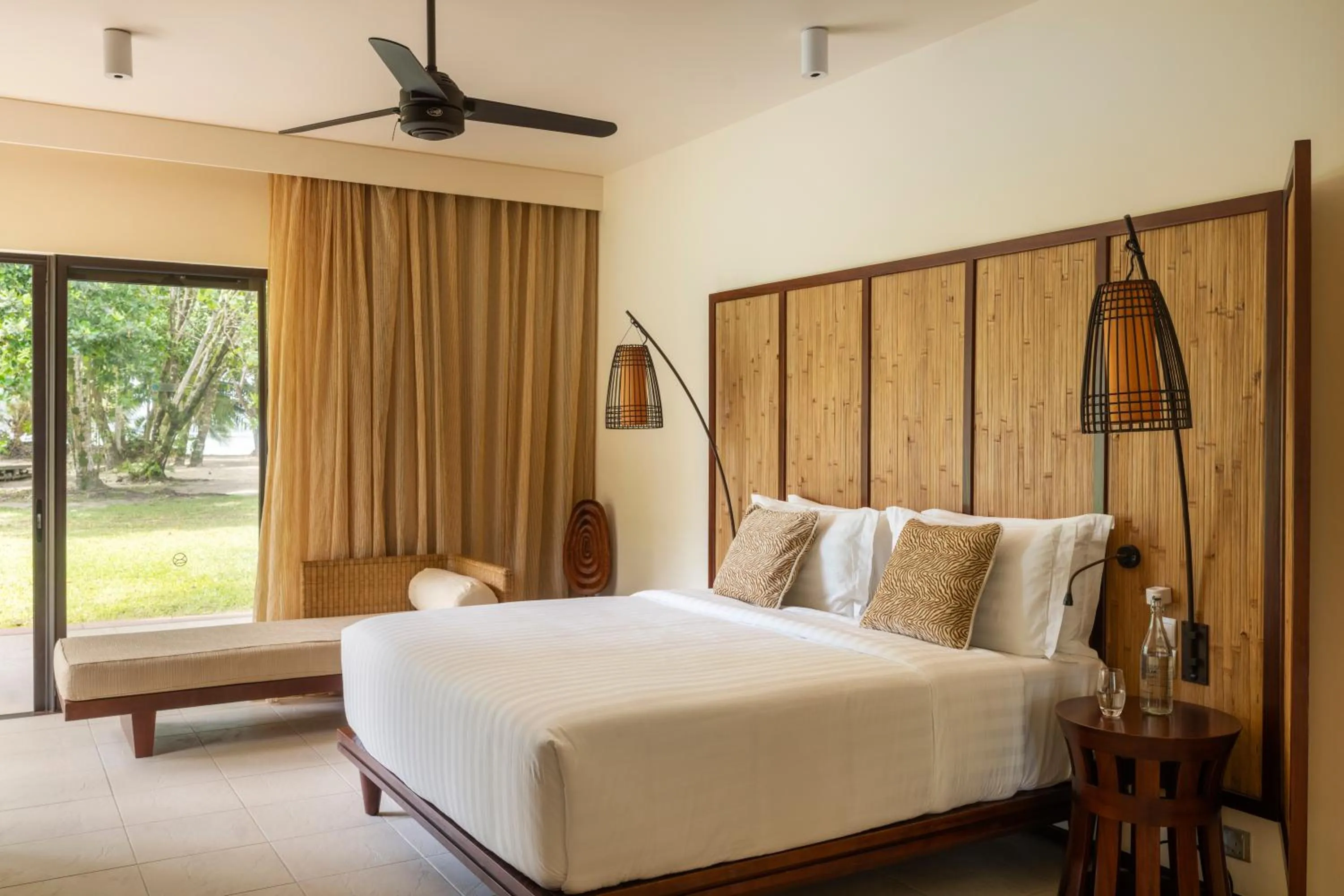 Bedroom, Bed in Constance Ephelia