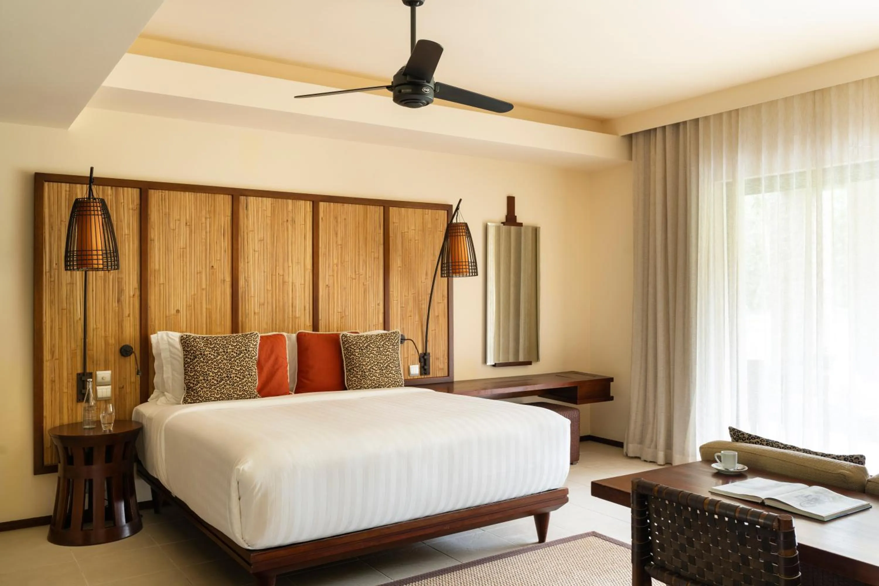 Bedroom, Bed in Constance Ephelia