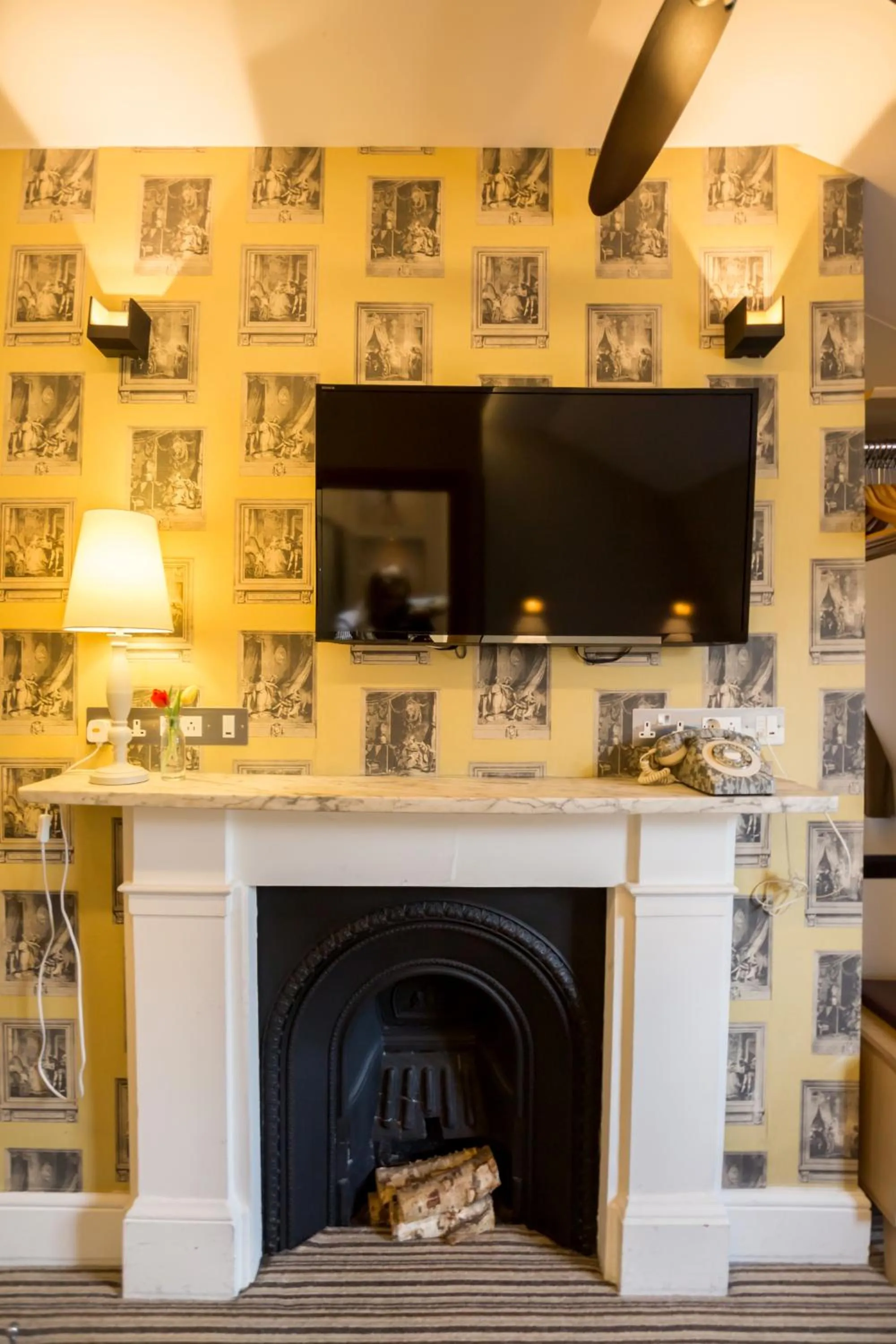 TV and multimedia in Arosfa Hotel London by Compass Hospitality