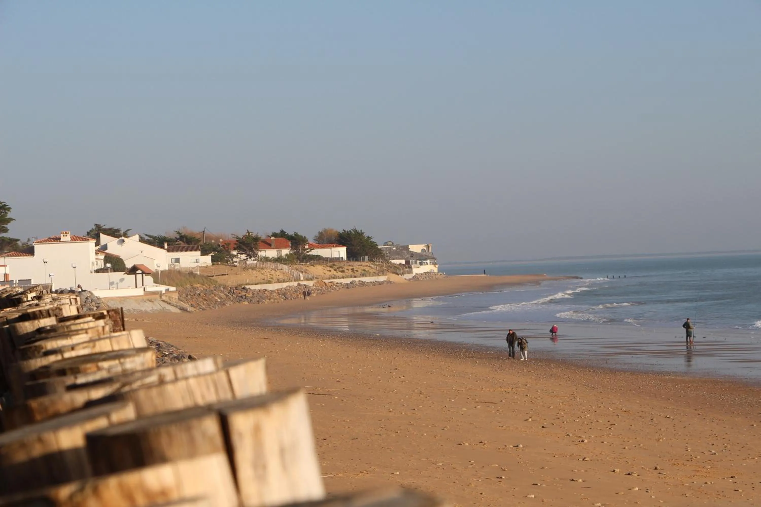 Day in Au Petit Bonheur