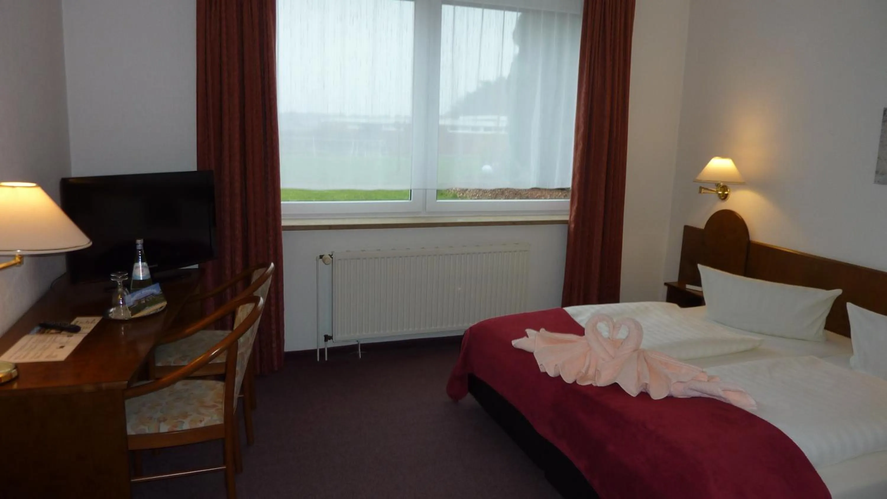 Bed in Heidehotel Herrenbrücke