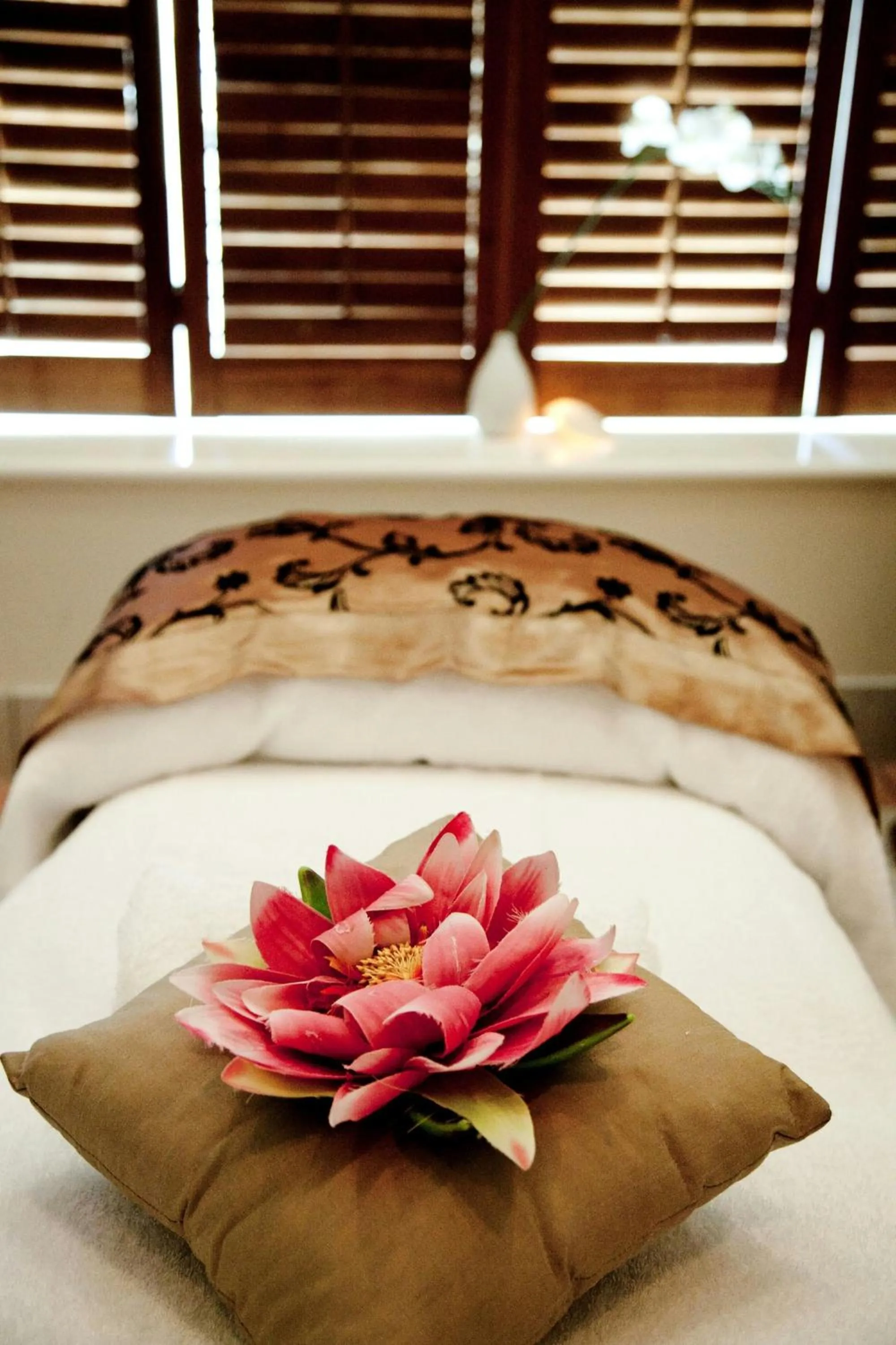 Spa and wellness centre/facilities, Bed in Brisbane Marriott Hotel