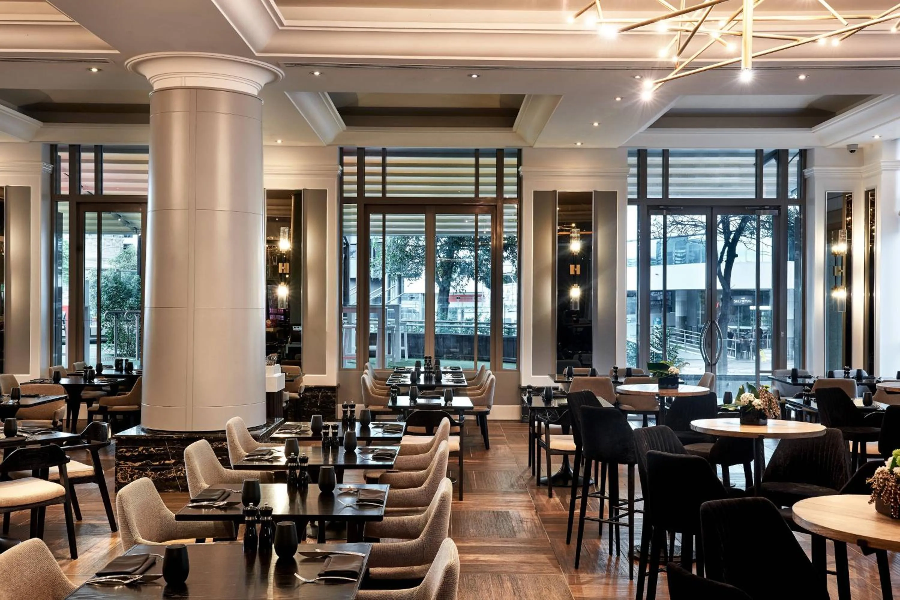 Restaurant/places to eat in Brisbane Marriott Hotel
