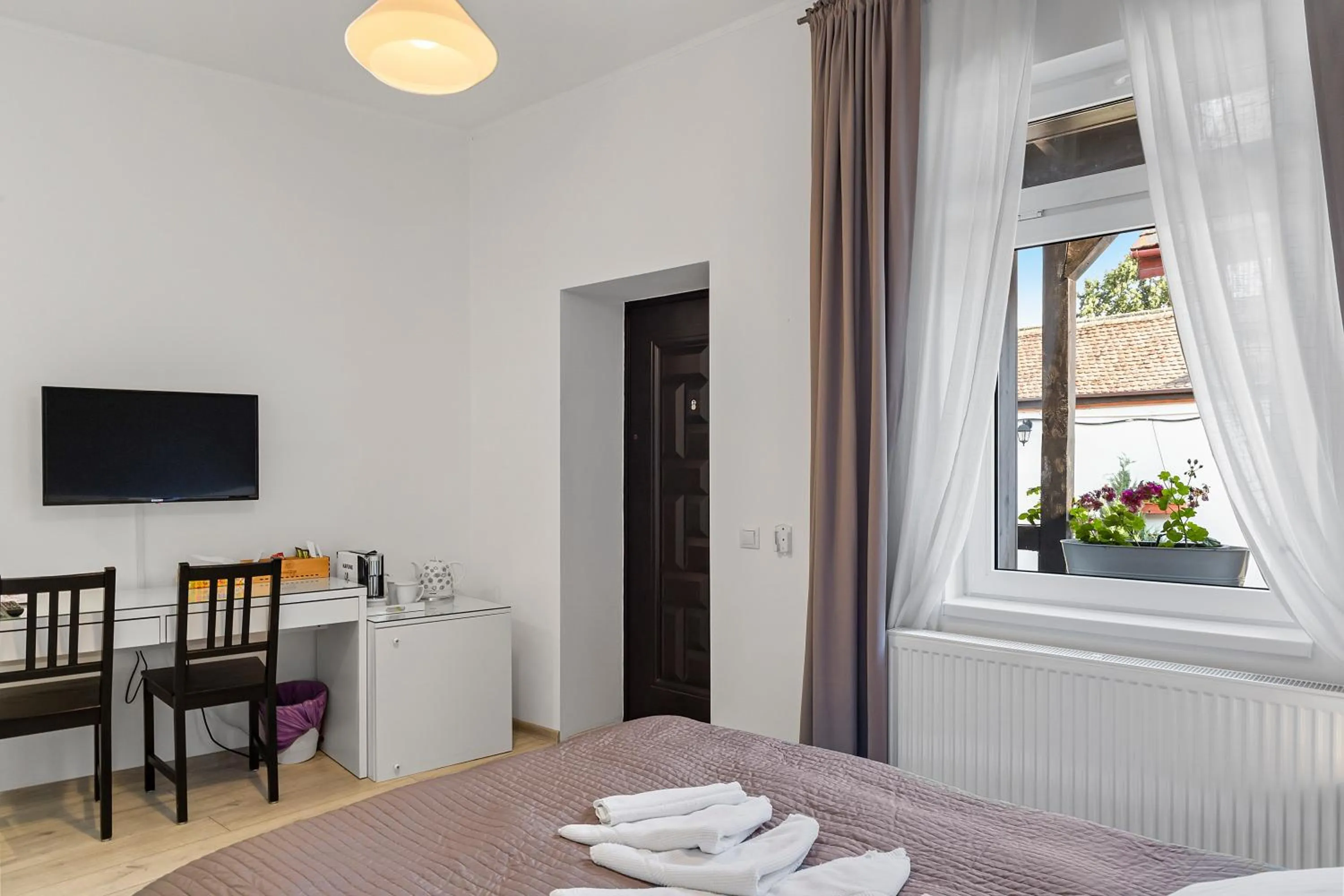 Property building, Bed in Pensiunea Alina "Adults Only"