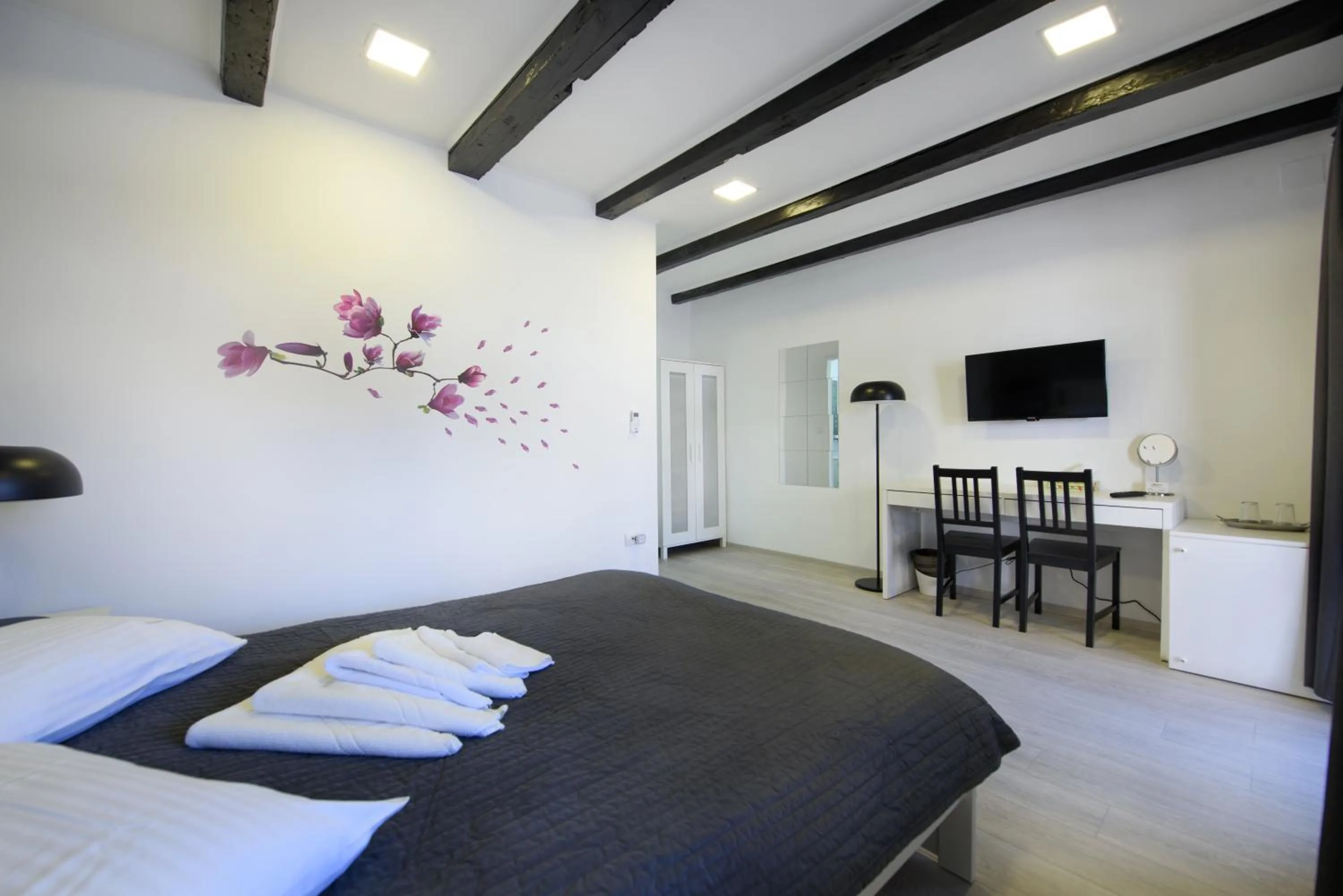 Photo of the whole room, Bed in Pensiunea Alina "Adults Only"