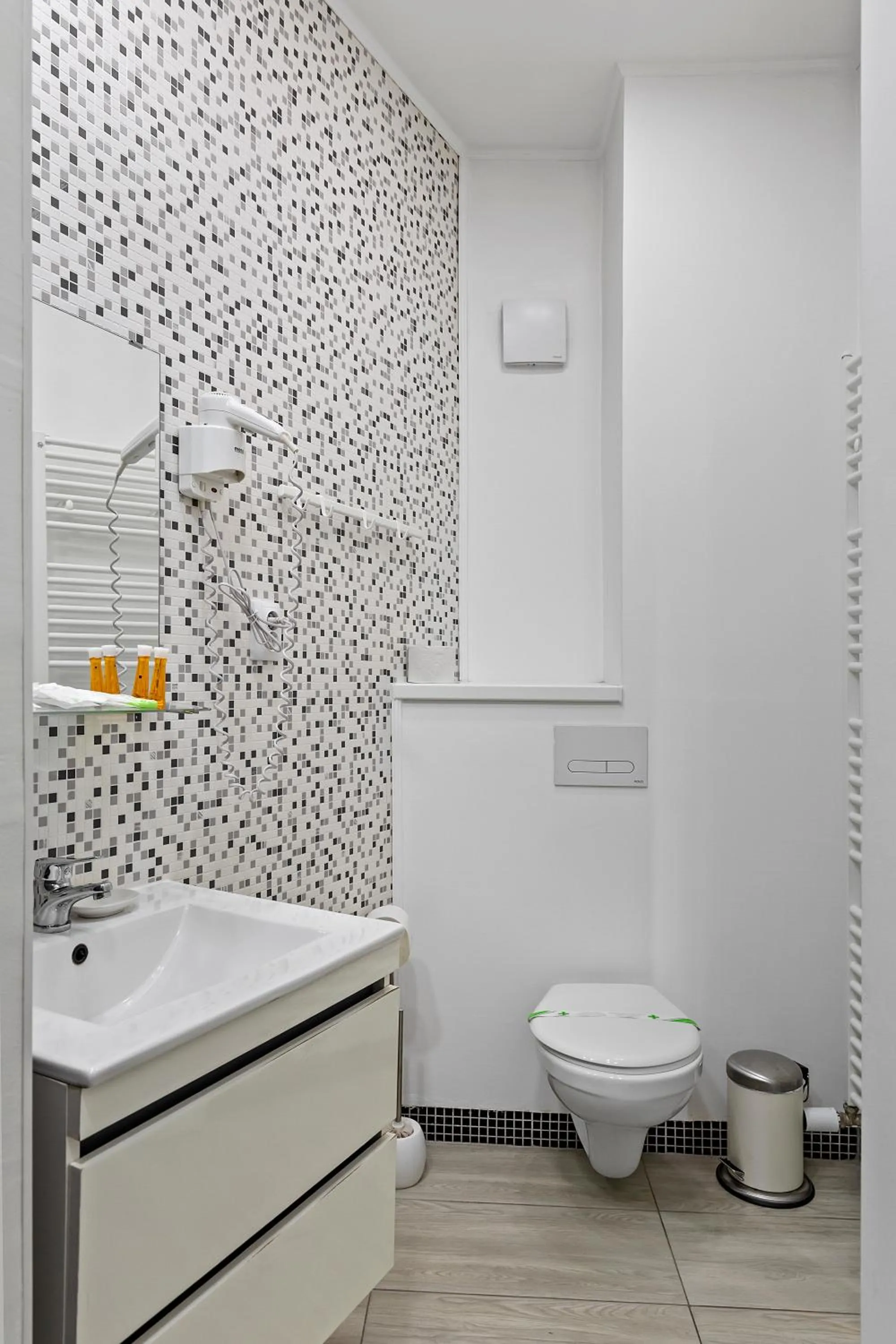 Property building in Pensiunea Alina "Adults Only"