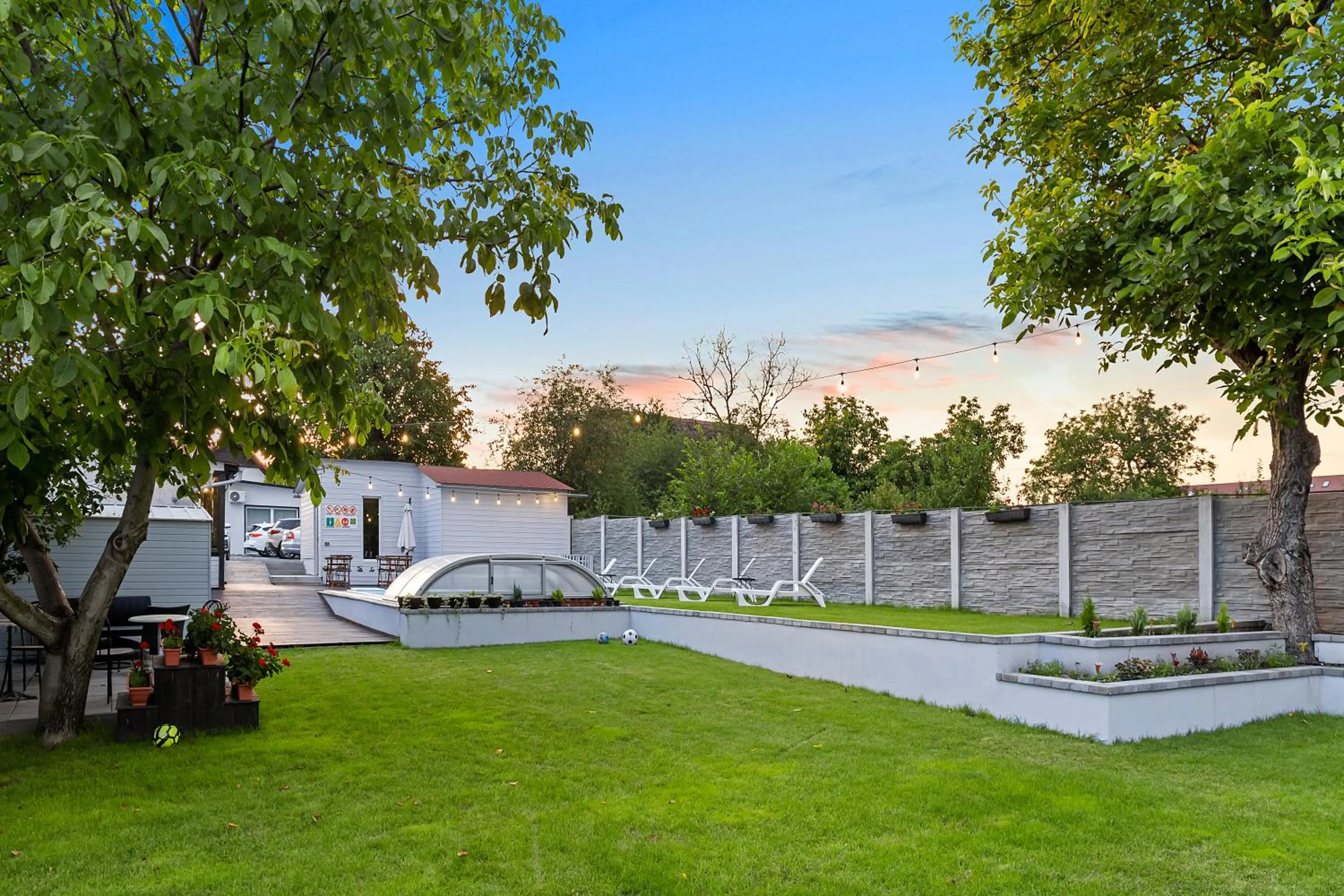 Swimming pool in Pensiunea Alina "Adults Only"