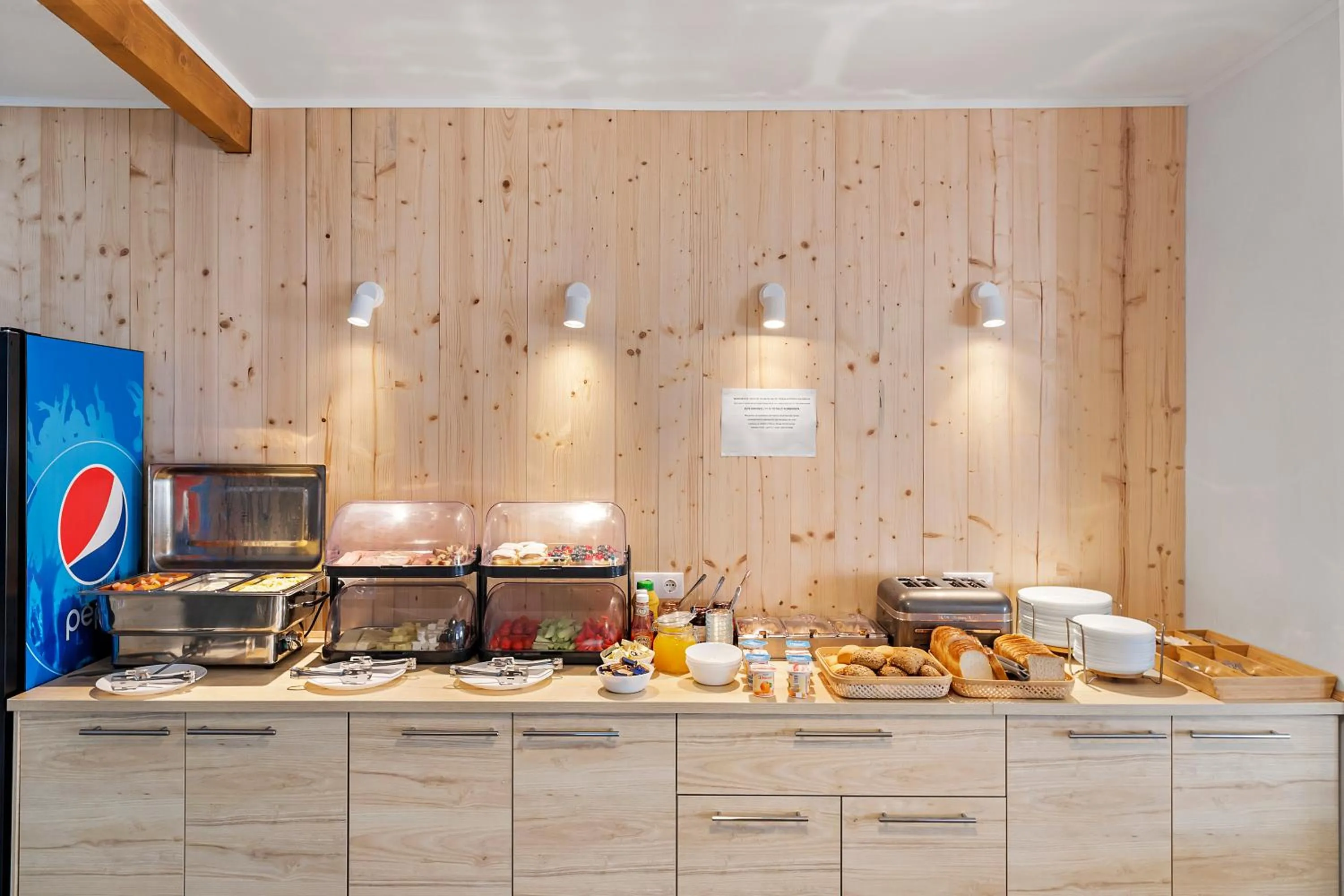 Breakfast in Pensiunea Alina "Adults Only"