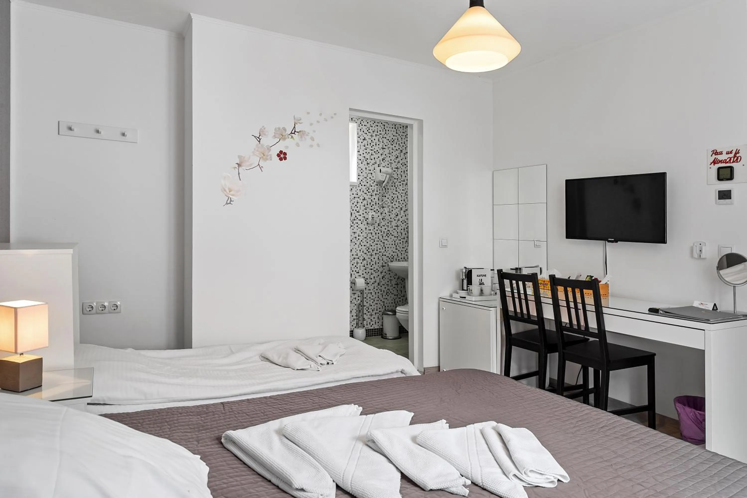 Property building, Bed in Pensiunea Alina "Adults Only"