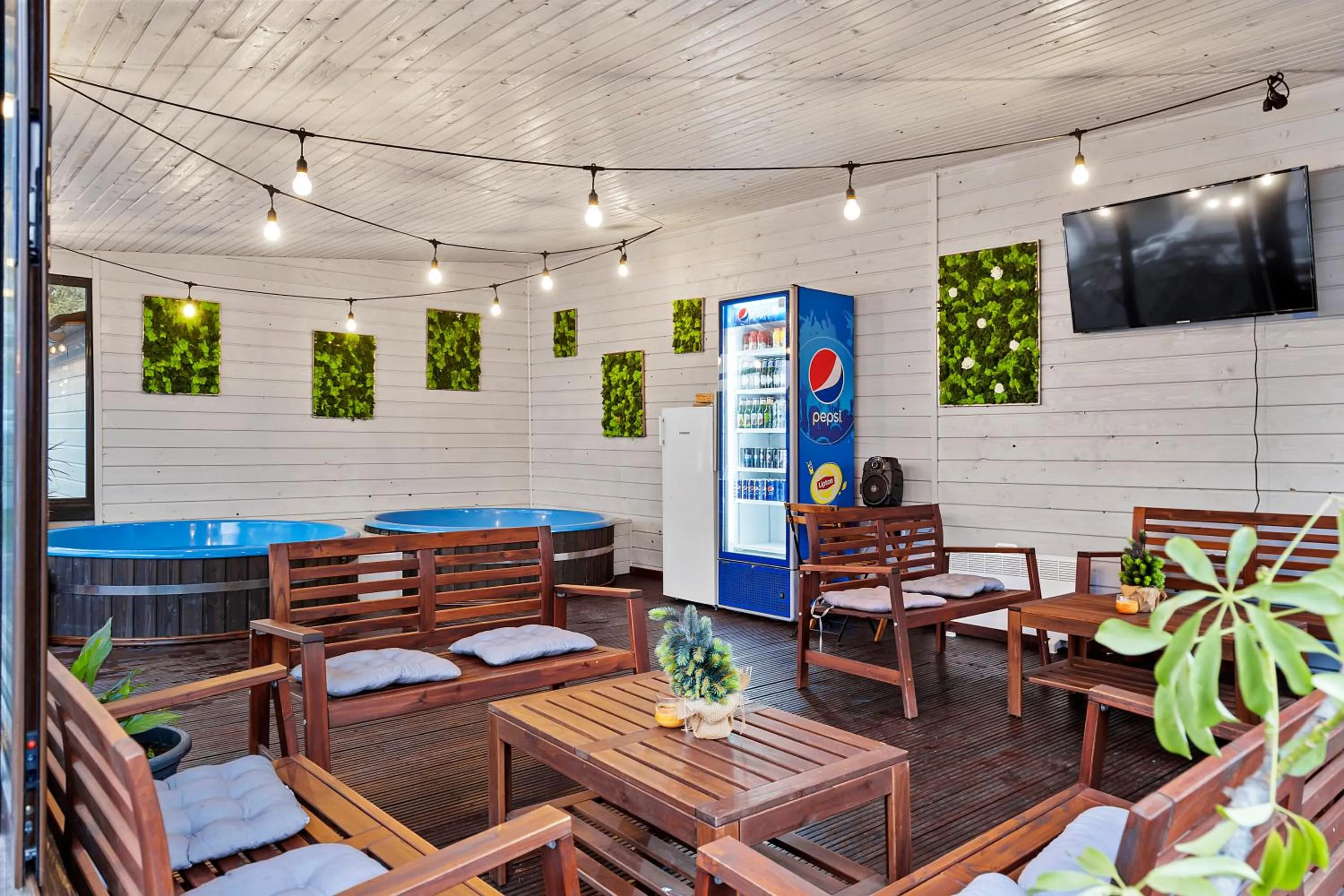 Swimming pool in Pensiunea Alina "Adults Only"