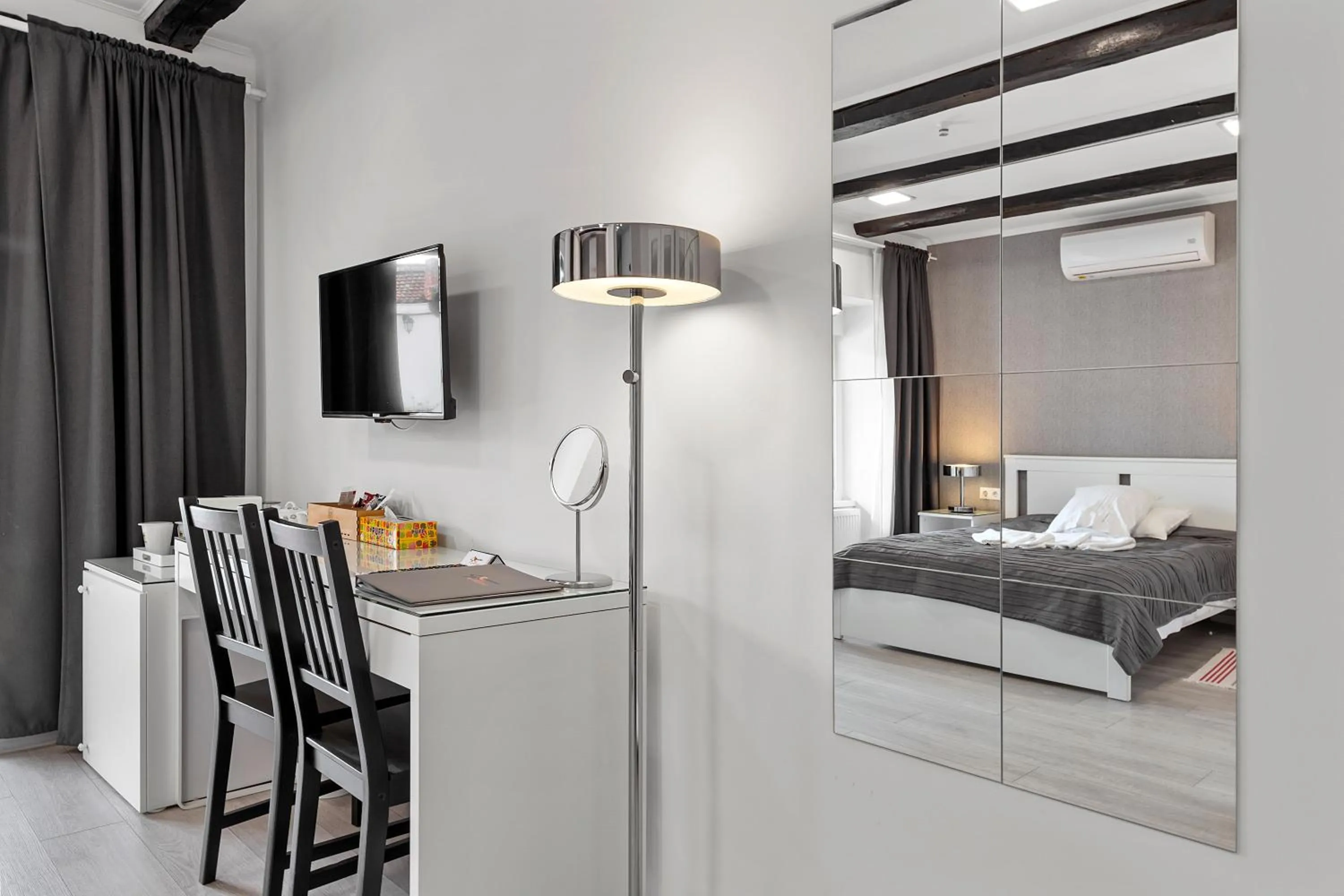 Property building, Bed in Pensiunea Alina "Adults Only"