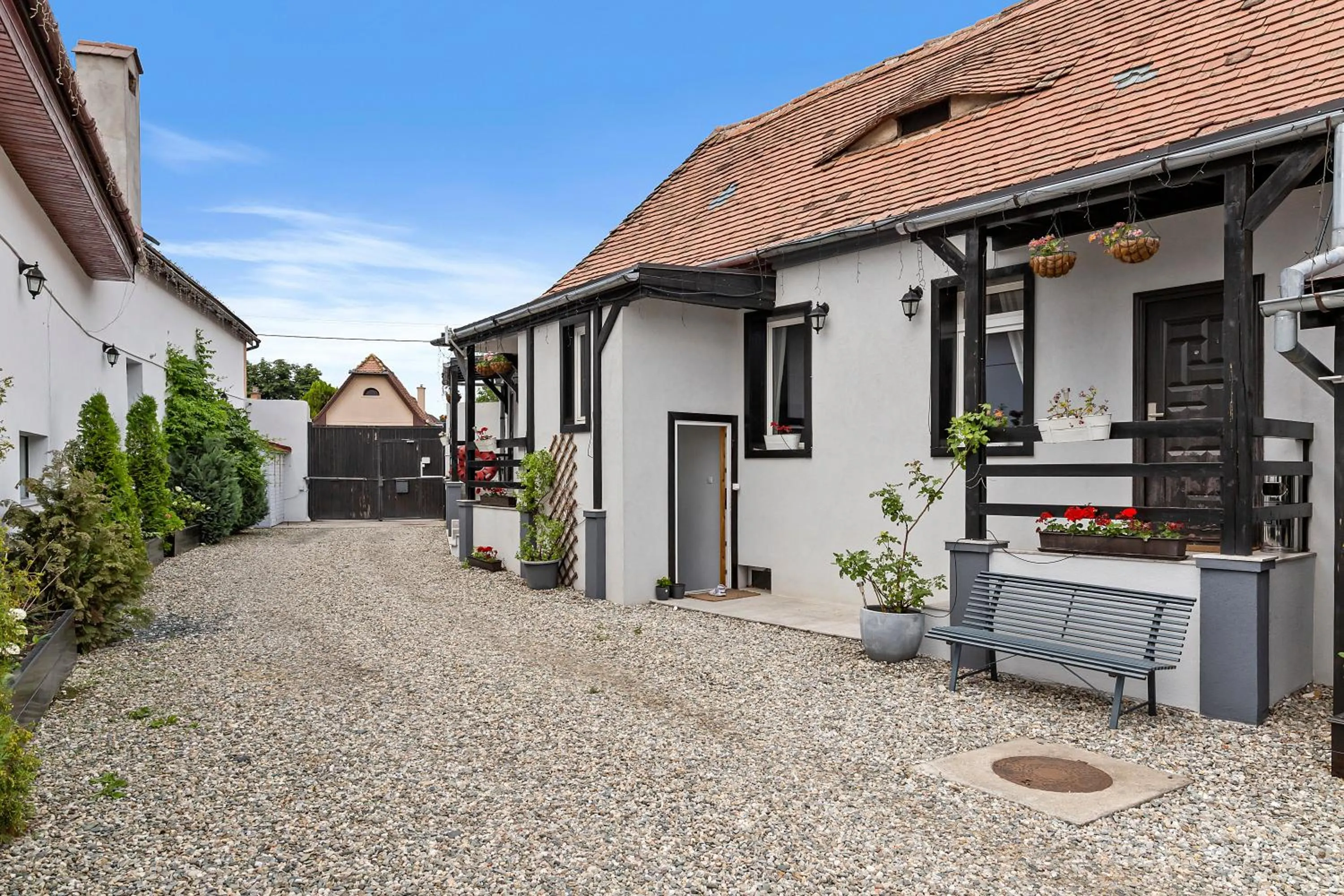 Property building in Pensiunea Alina "Adults Only"