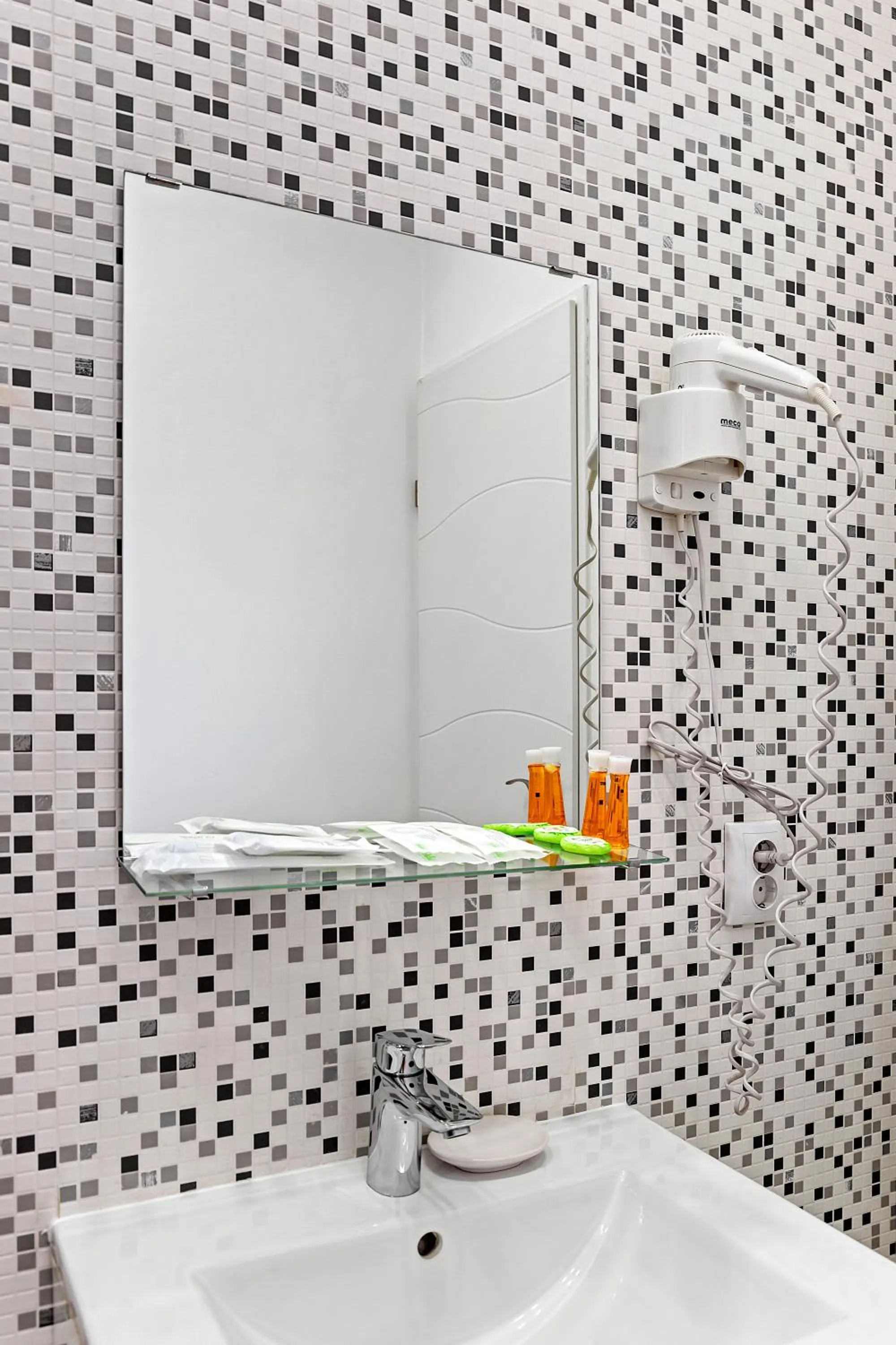 Property building in Pensiunea Alina "Adults Only"