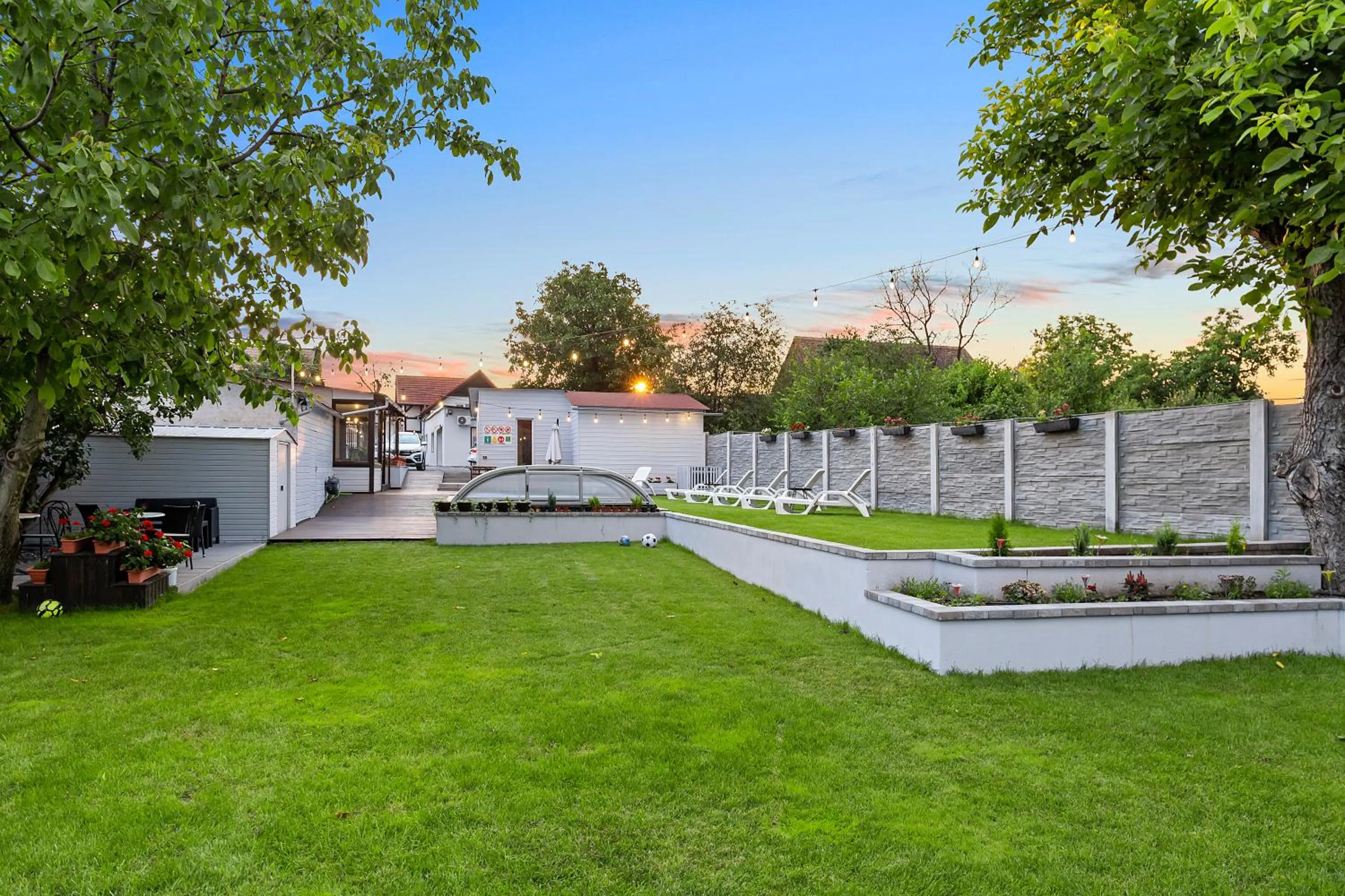 Swimming pool in Pensiunea Alina "Adults Only"