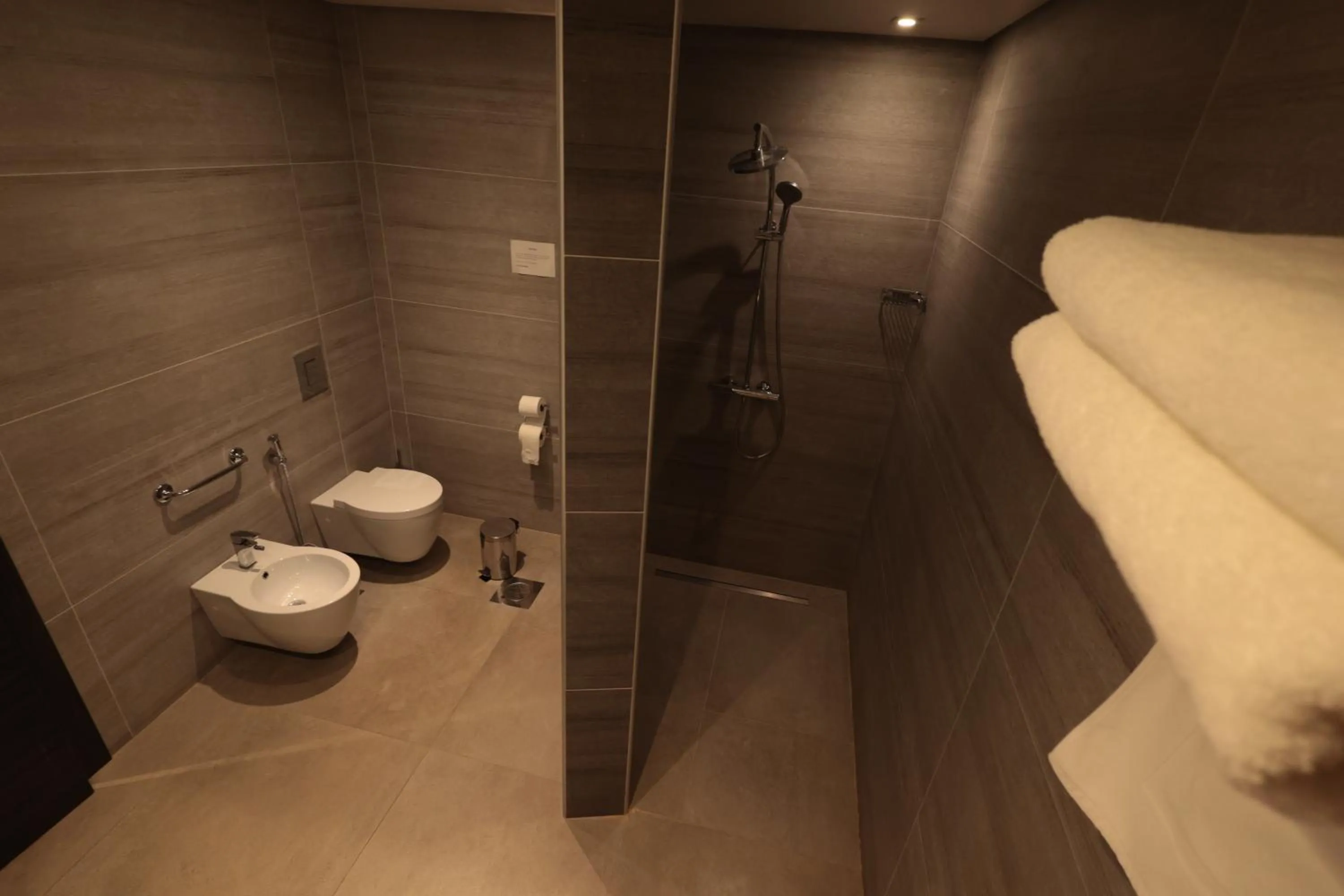 Shower in Monteverde Hotel