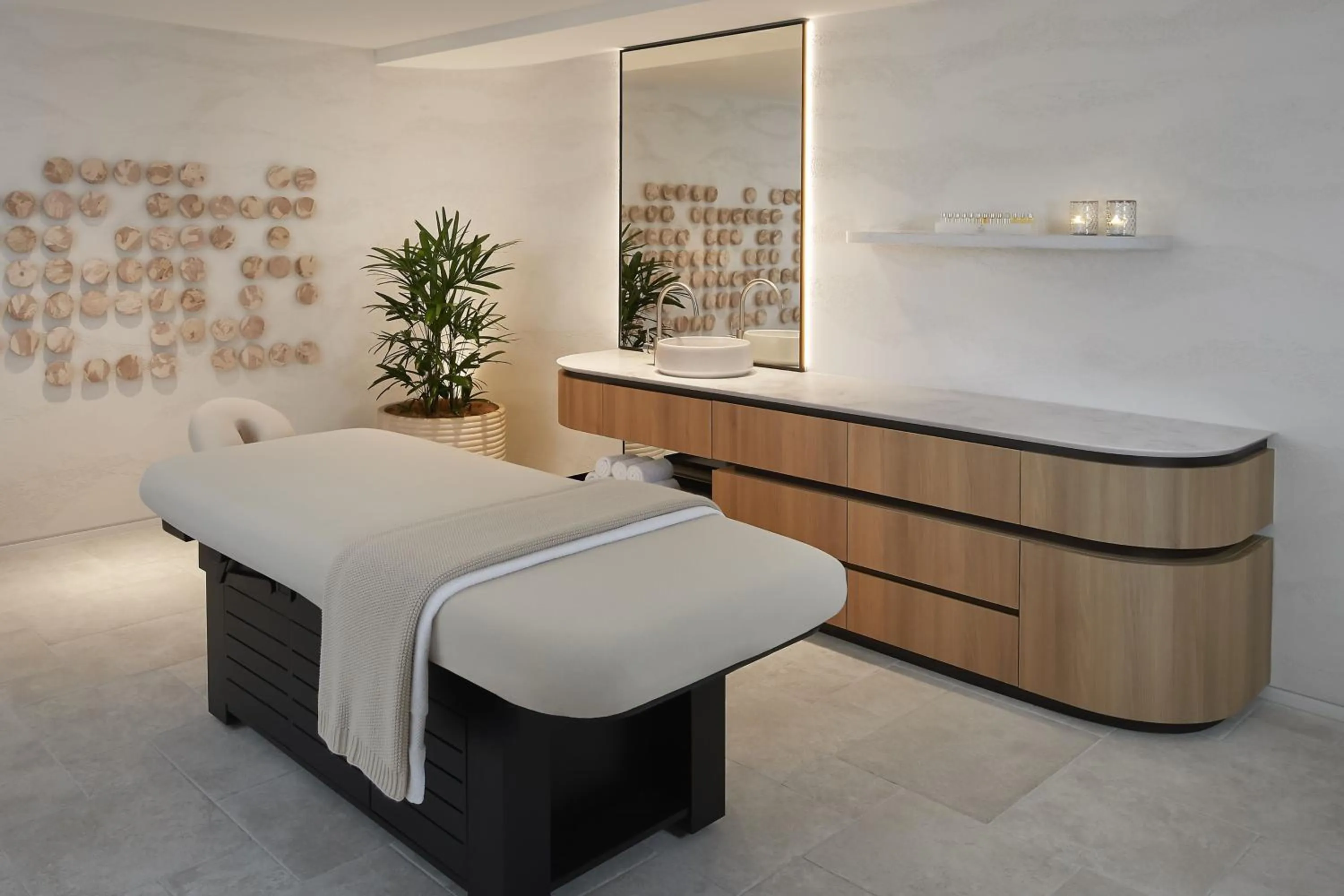 Spa and wellness centre/facilities, Bed in JW Marriott Gold Coast Resort & Spa