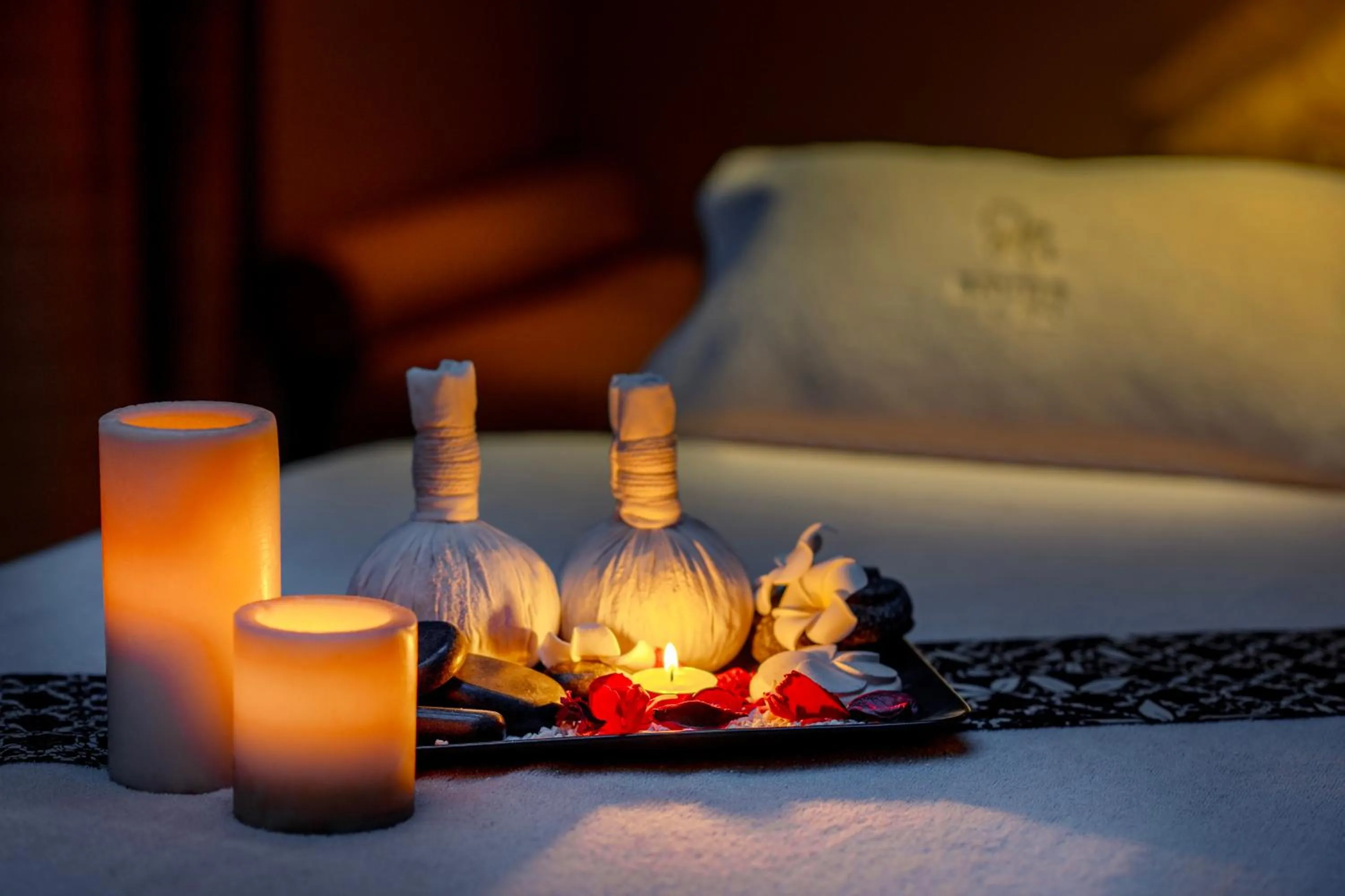 Spa and wellness centre/facilities, Bed in Grand Millennium Al Wahda Executive Apartments