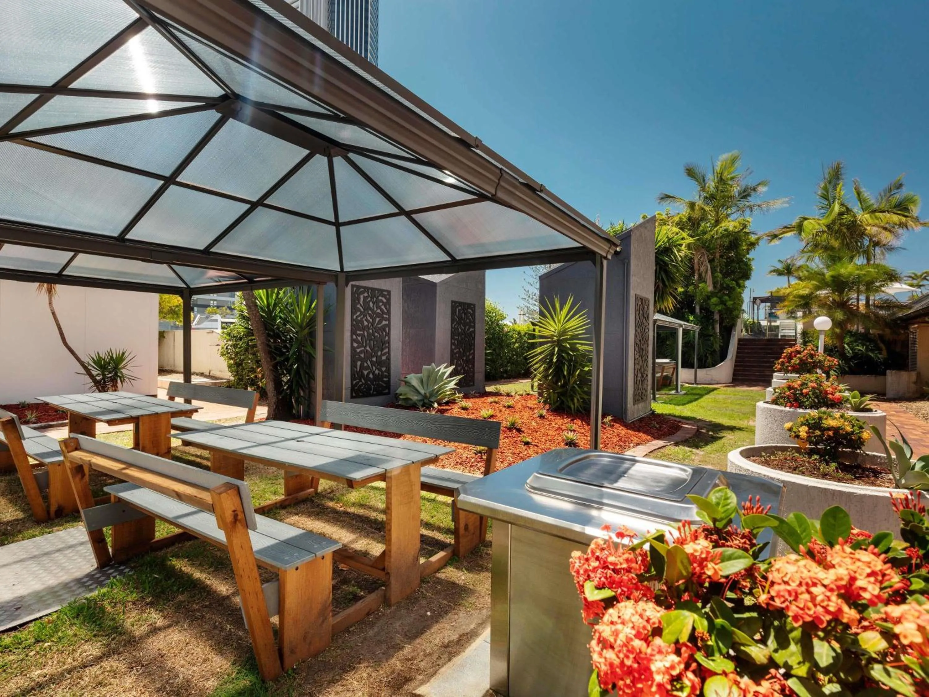 Property building in Novotel Surfers Paradise