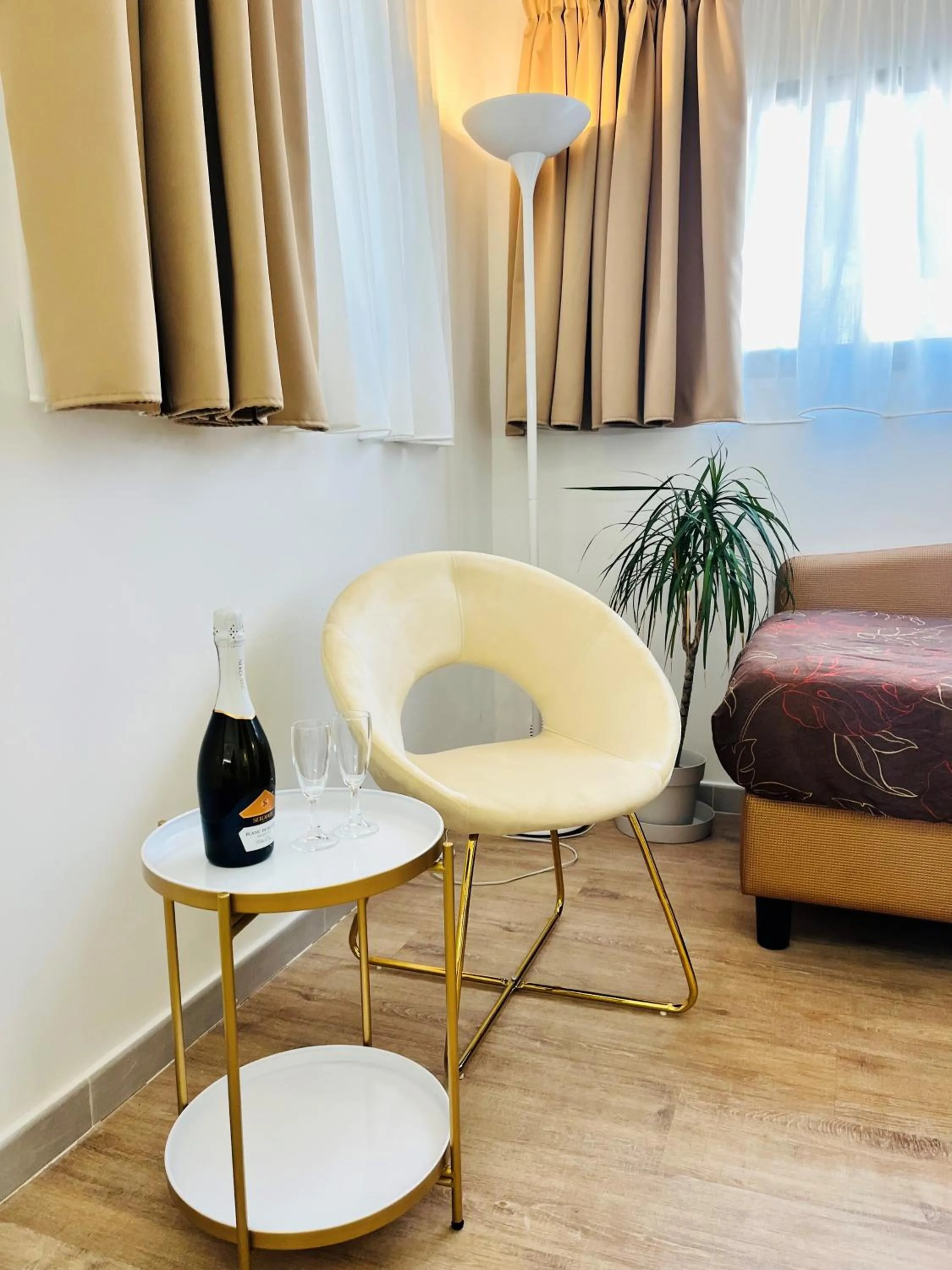 Bedroom in Hotel La Torraccia