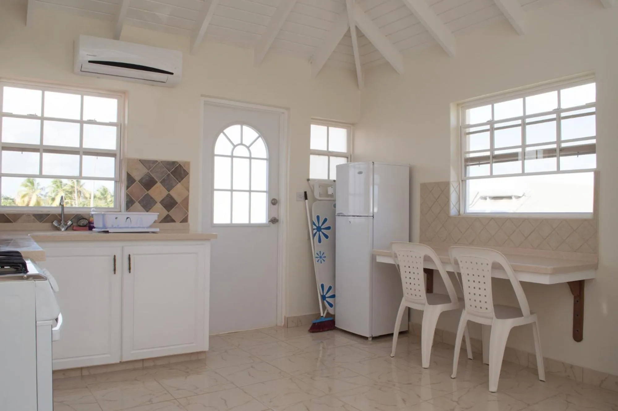 Plover Court Apartments