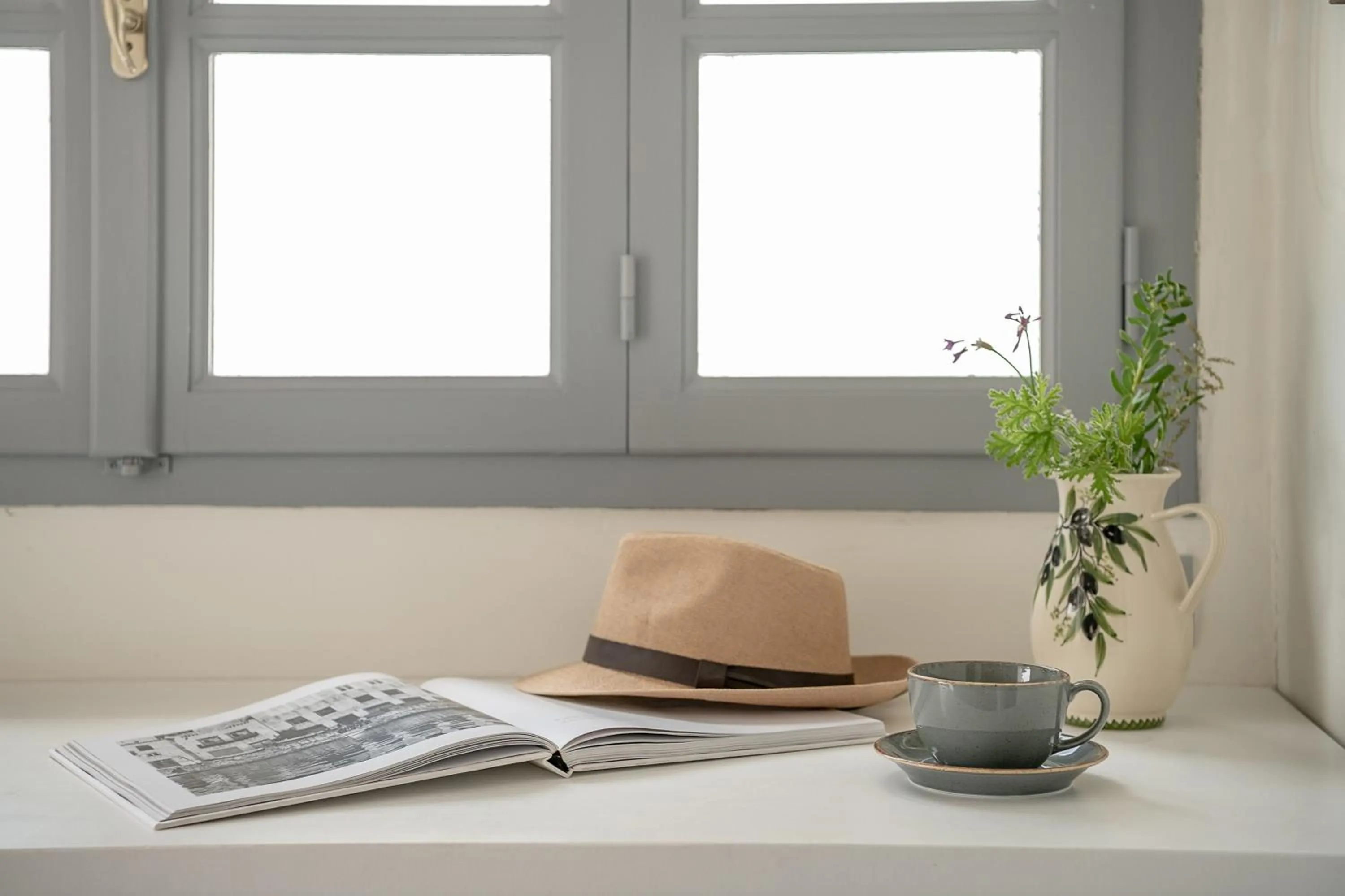 Decorative detail in Bellevalia Hydra - Formerly Four Seasons Hydra