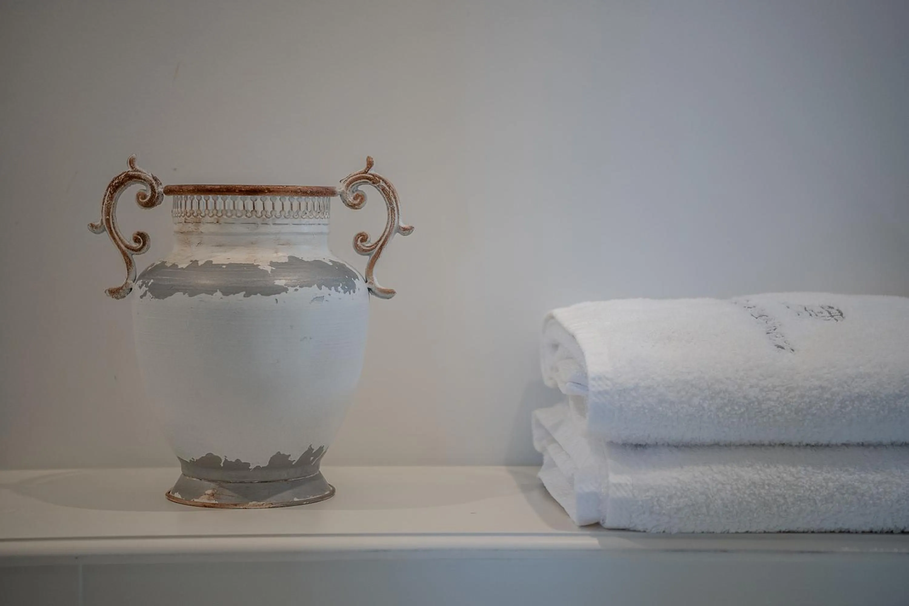 Decorative detail in Bellevalia Hydra - Formerly Four Seasons Hydra