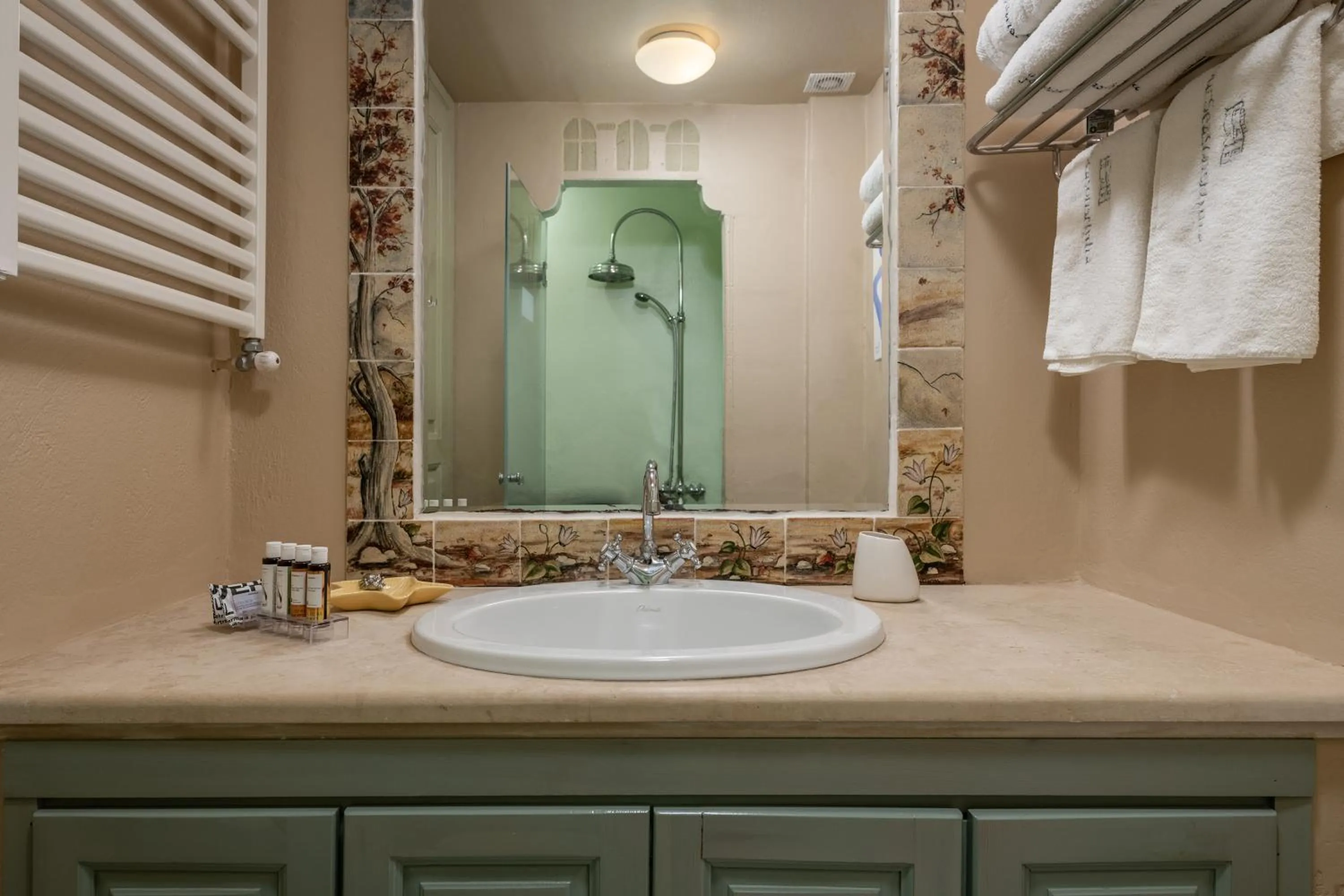 Bathroom in Bellevalia Hydra - Formerly Four Seasons Hydra