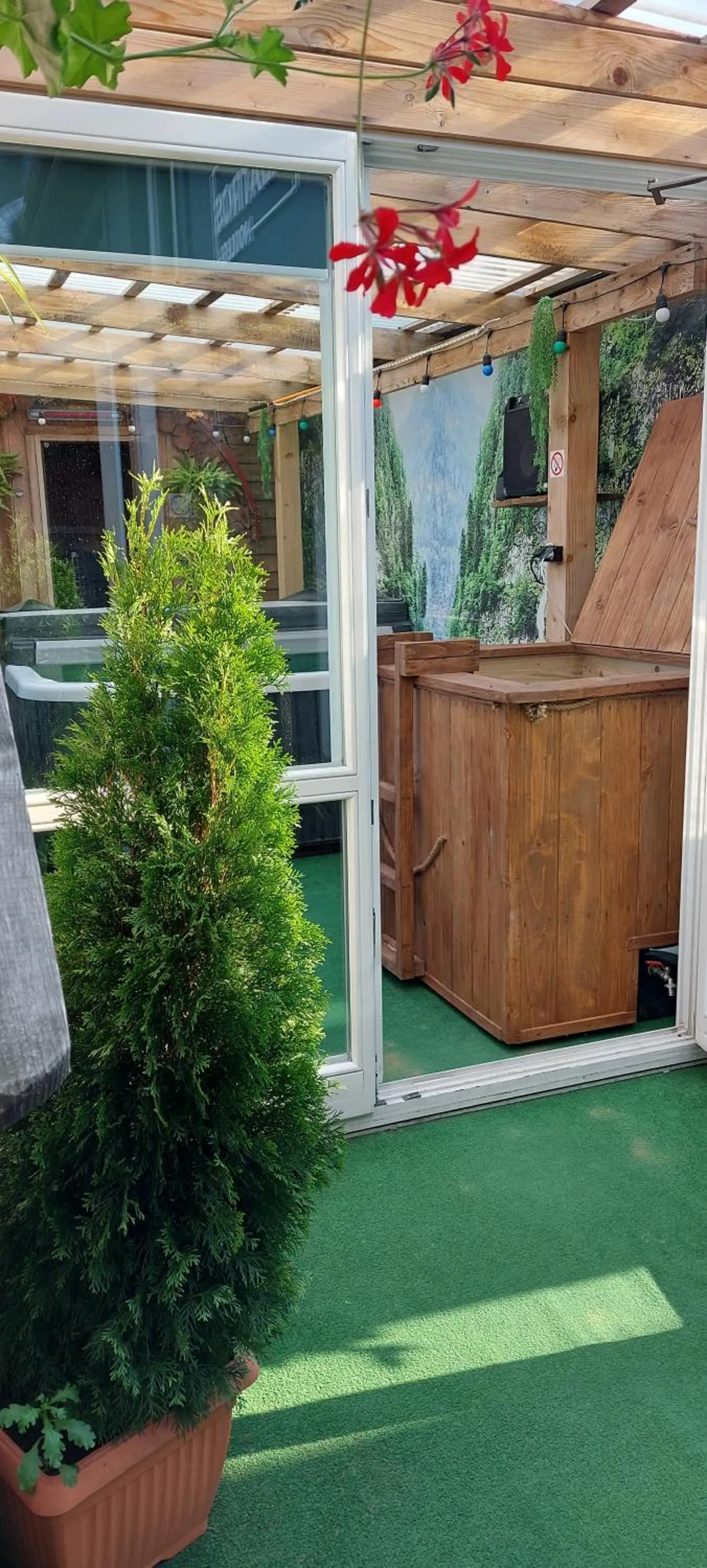 Hot Tub in ZAJAZD ALBATROS Rzeszów SPA