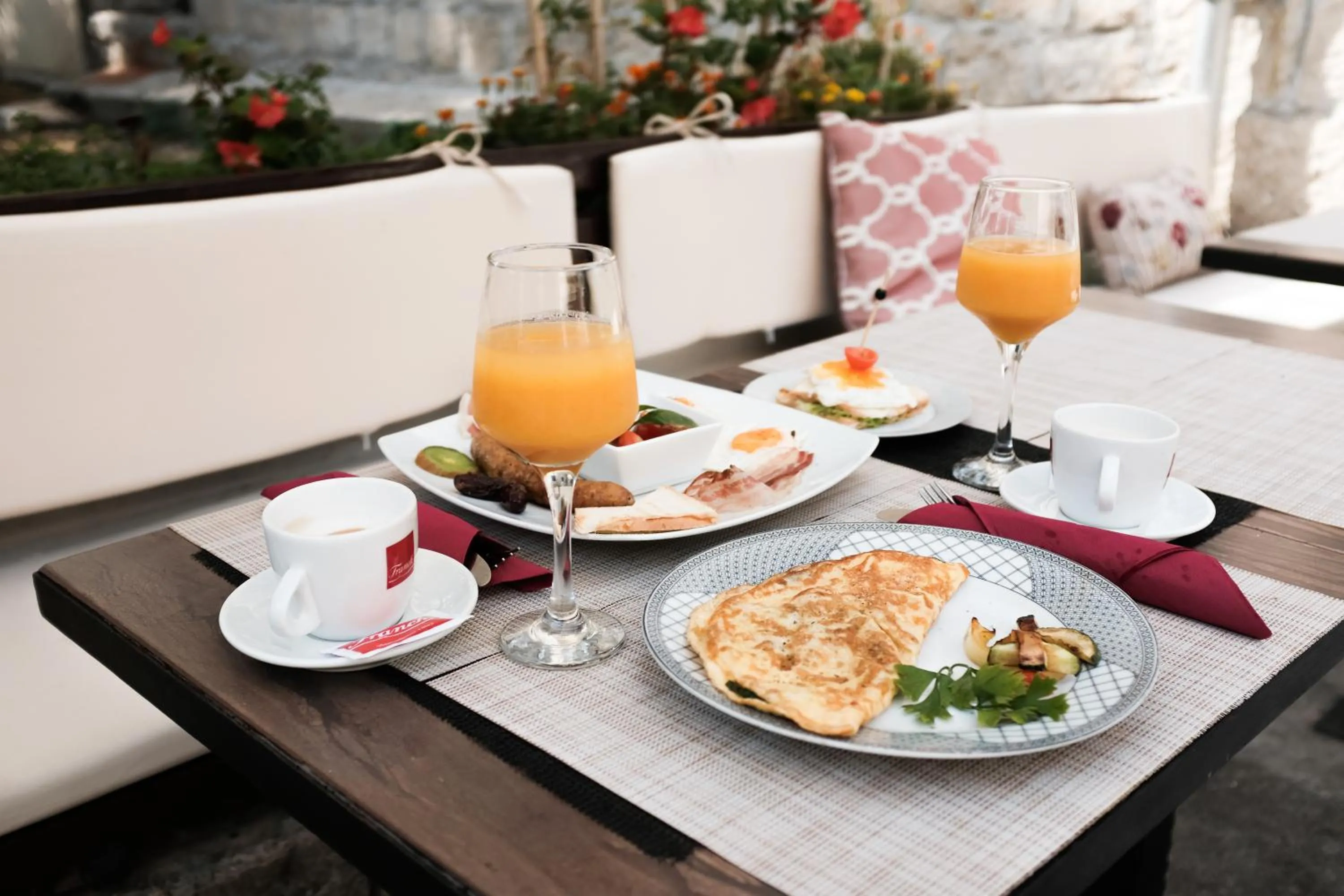 Breakfast in Mediterra Residence