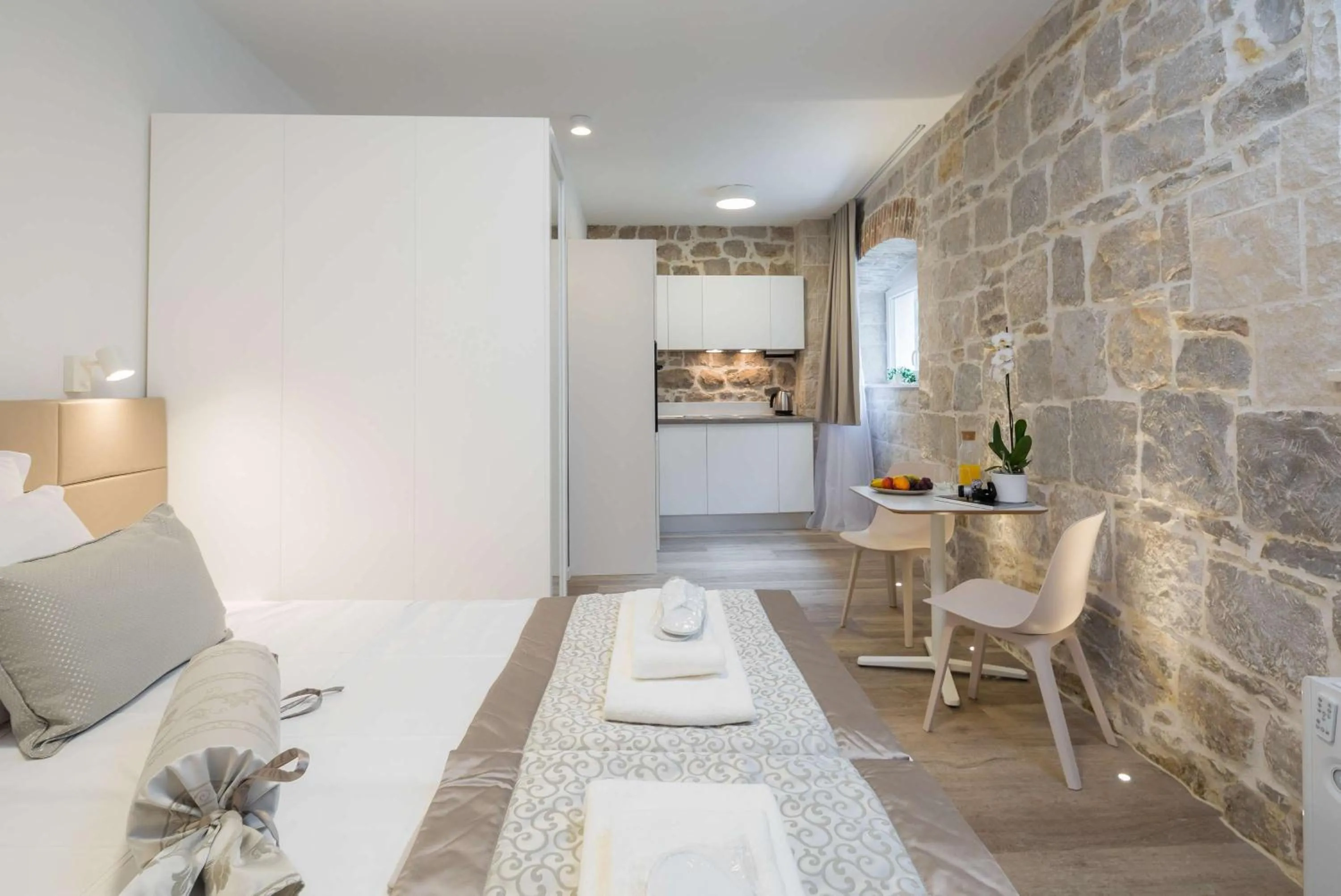 Photo of the whole room in Mediterra Residence