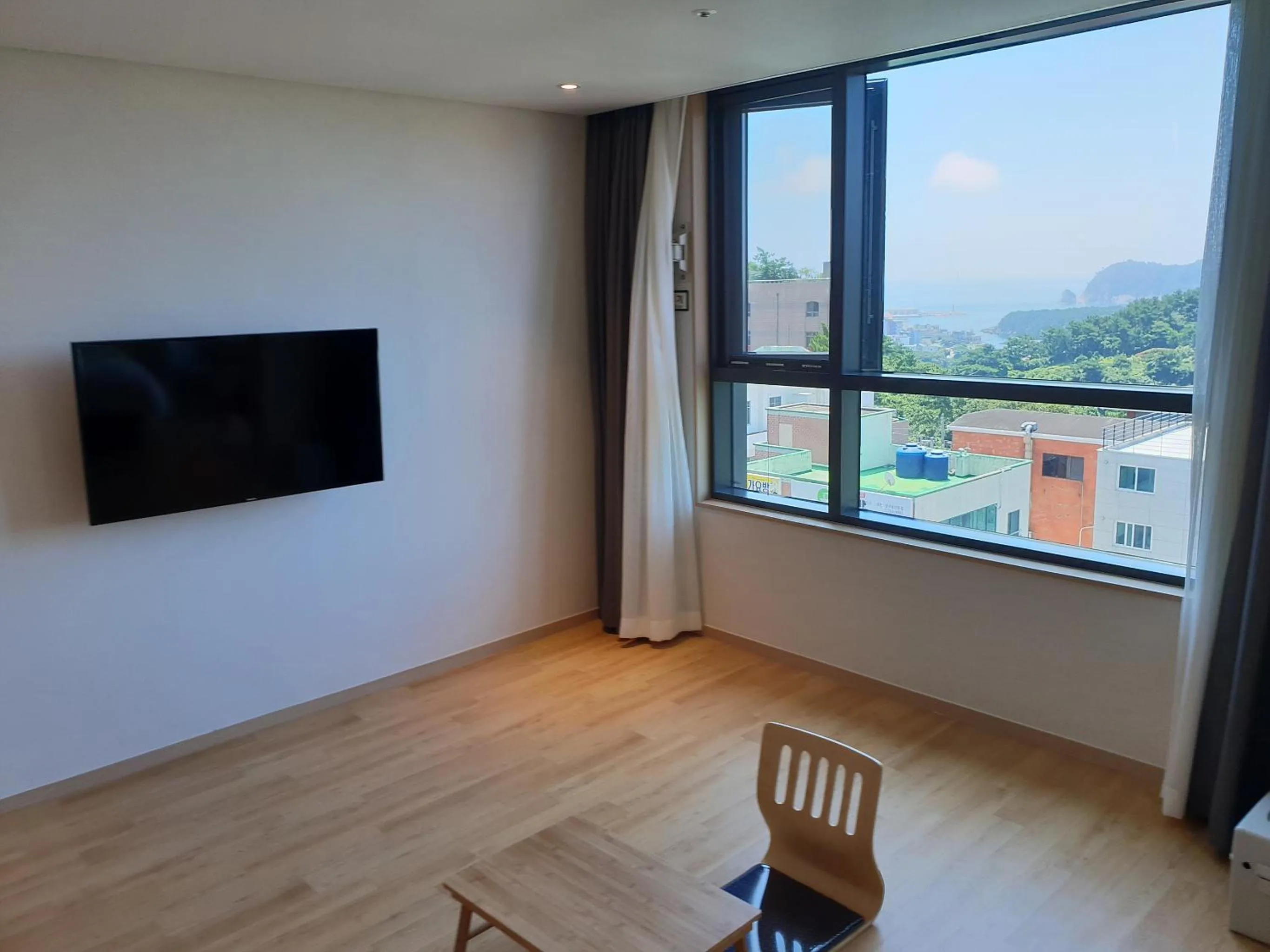 Property building in Hotel Winstory