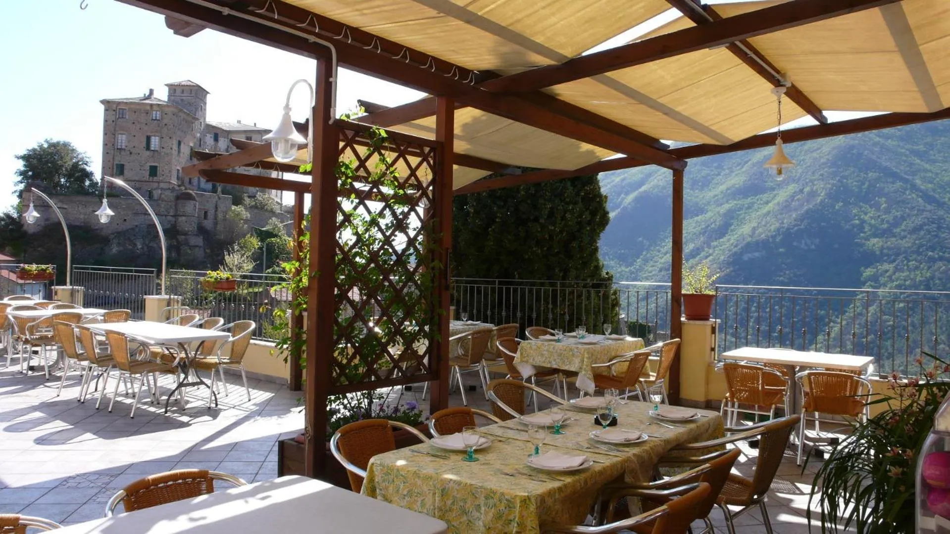 Restaurant/places to eat in Albergo Cecchin