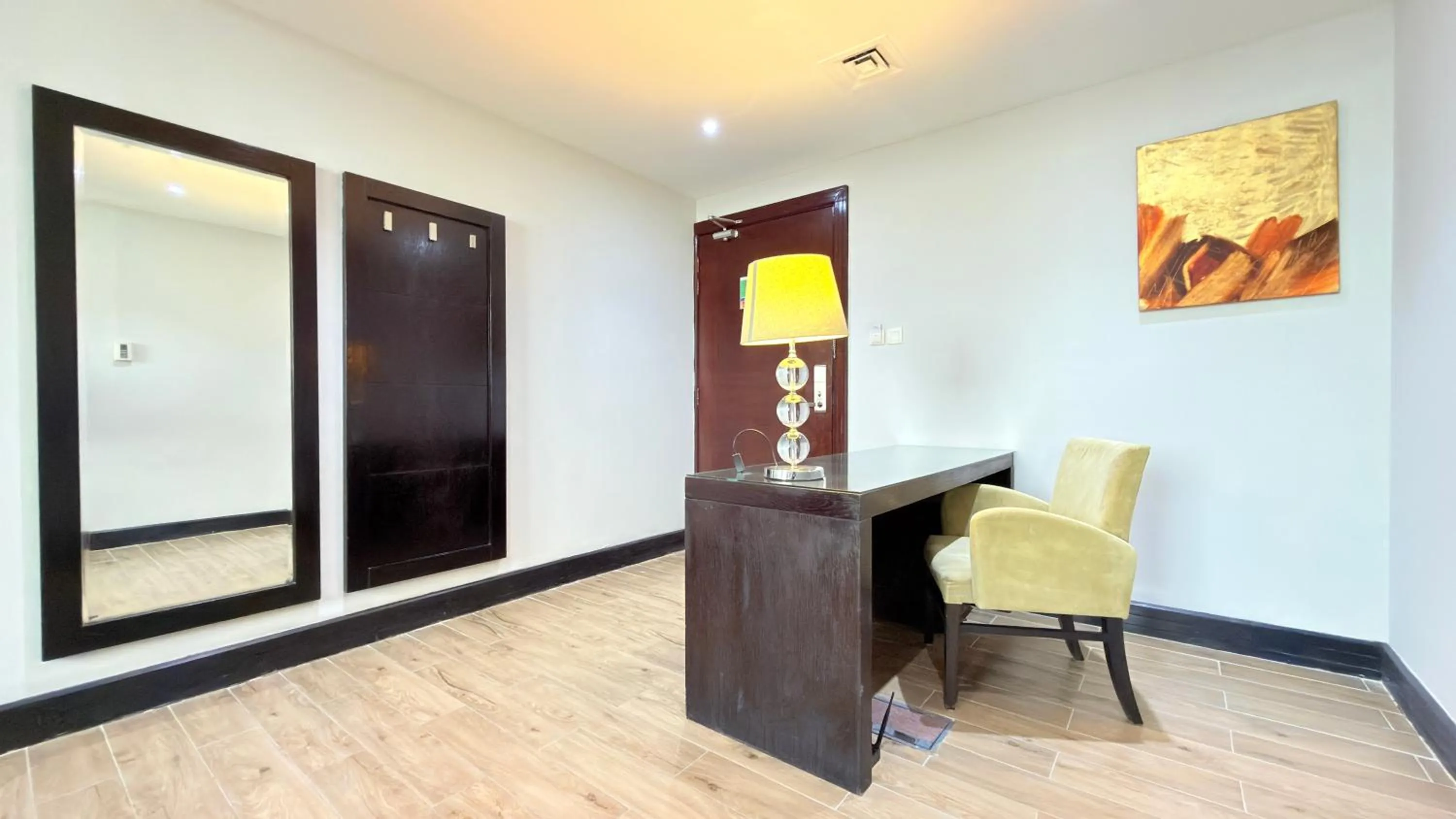 hair dresser in Sunday Mangrove Corniche Hotel, Ras Al Khaimah