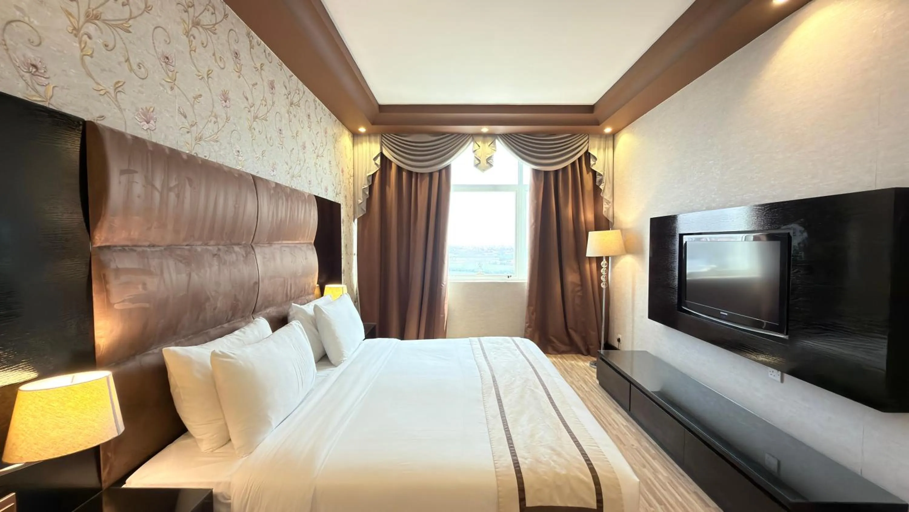 Photo of the whole room, Bed in Sunday Mangrove Corniche Hotel, Ras Al Khaimah