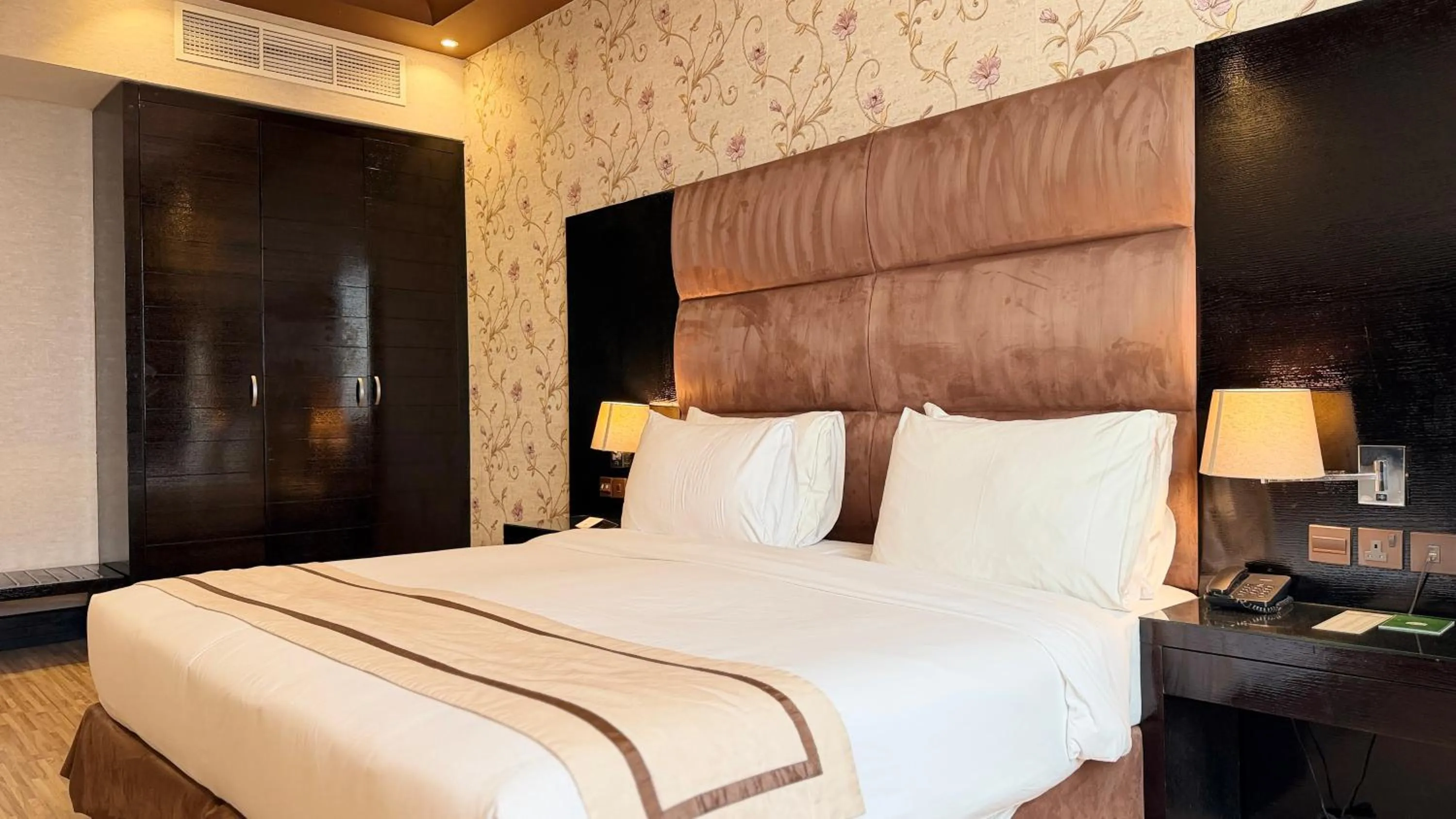 Photo of the whole room, Bed in Sunday Mangrove Corniche Hotel, Ras Al Khaimah