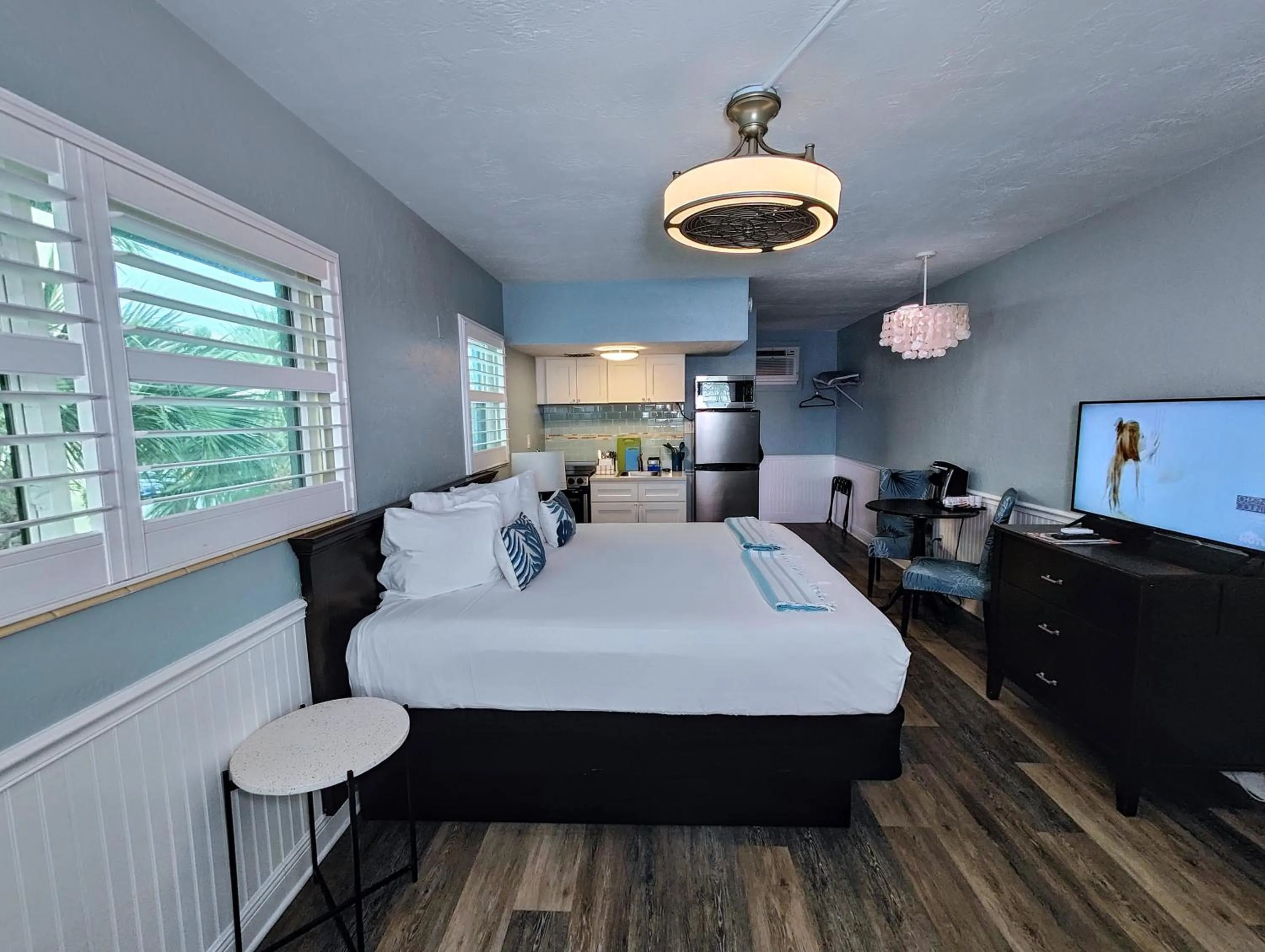 Kitchen or kitchenette in Tahitian Beach Resort