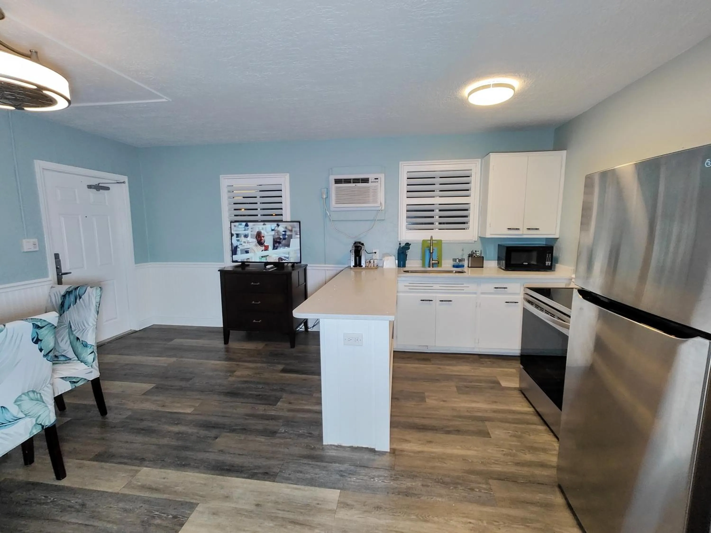 minibar in Tahitian Beach Resort