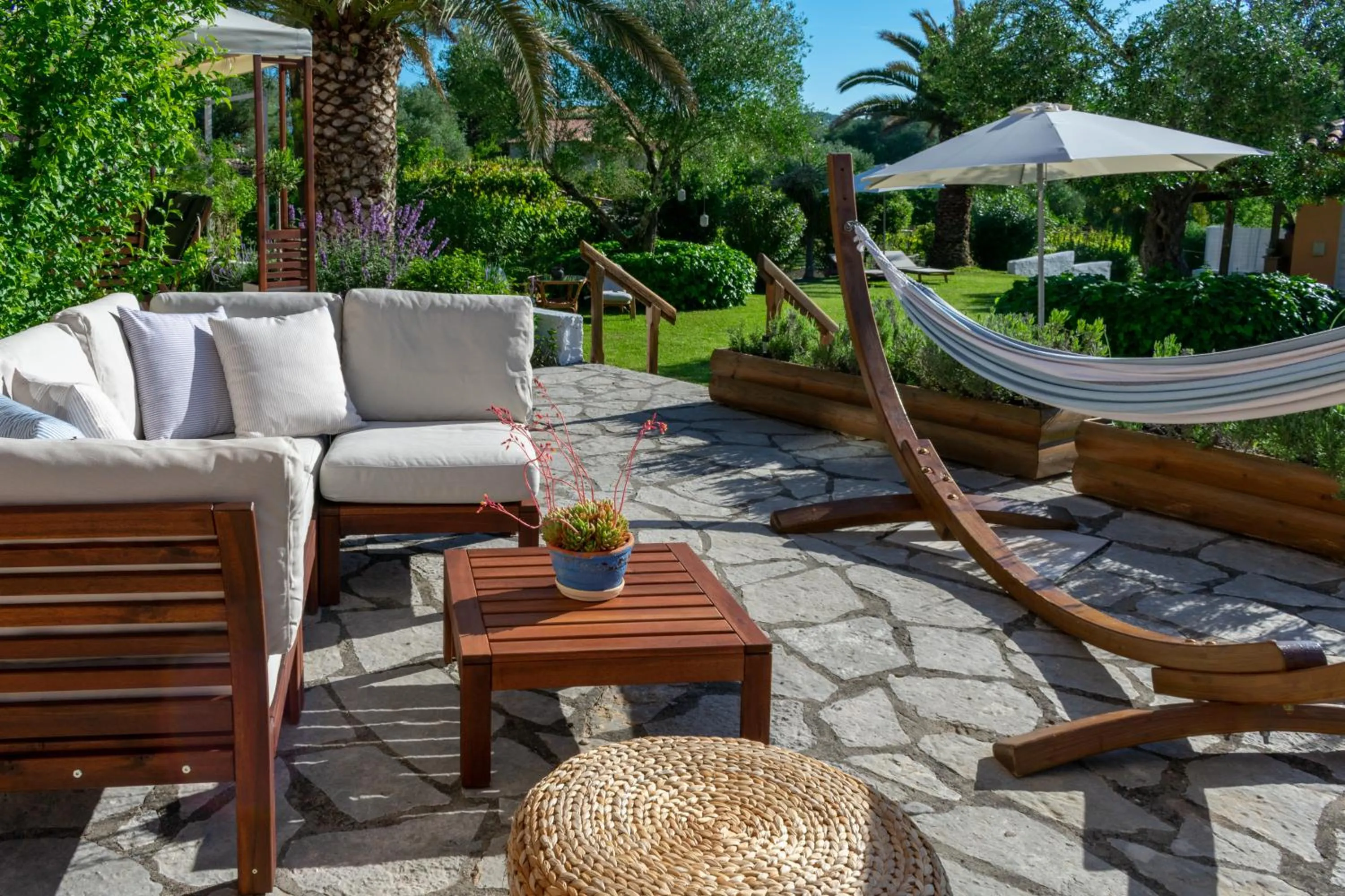 Seating area in Kapella Apartments