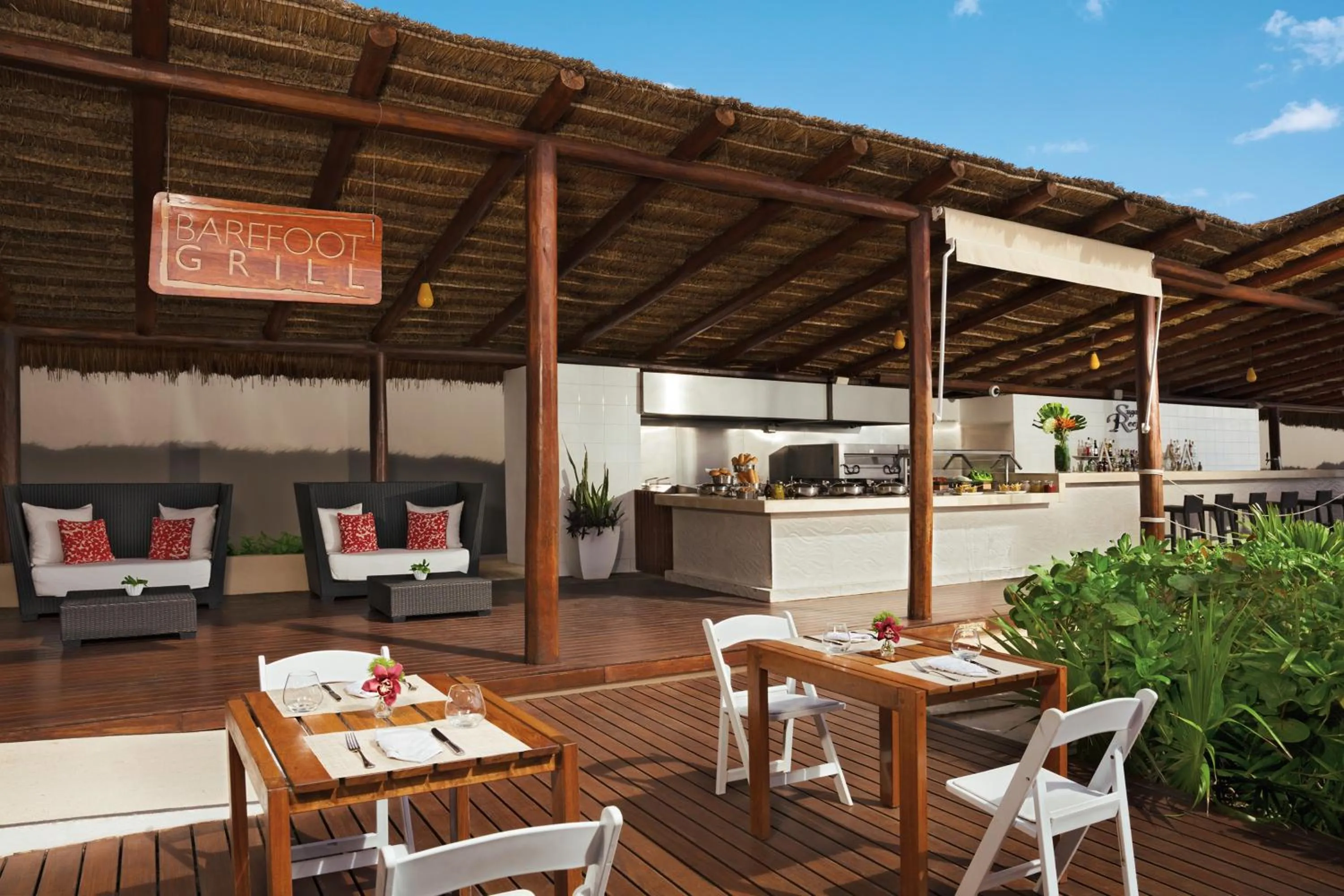 Lunch in Secrets The Vine Cancun - All Inclusive Adults Only