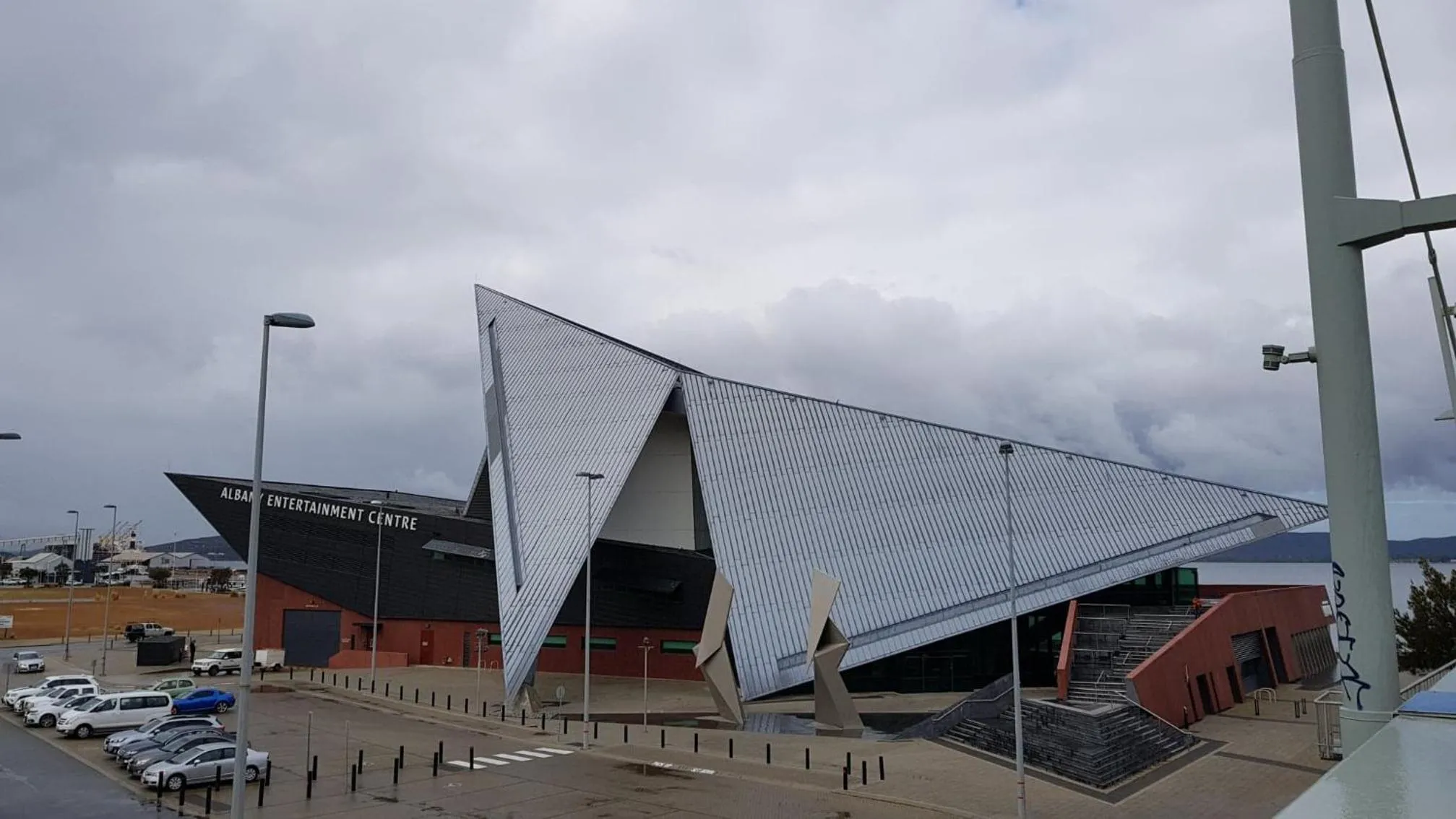 Property Building in Six Degrees Motel