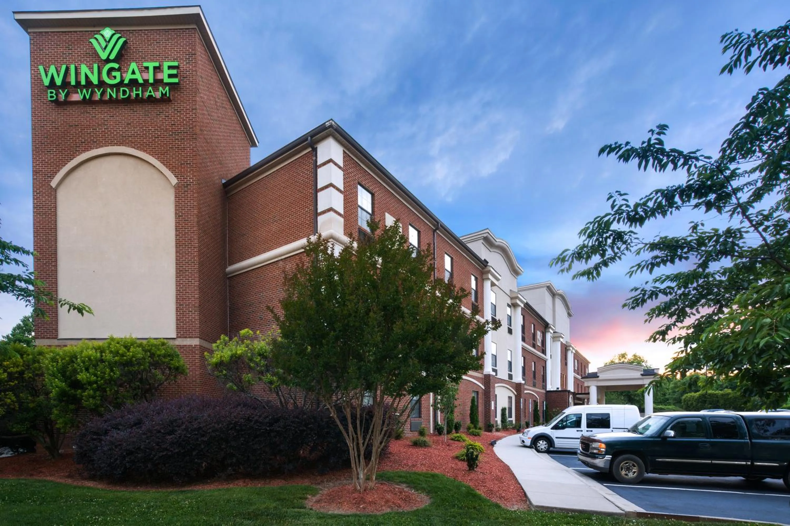 Property building in Wingate by Wyndham High Point Greensboro Airport South
