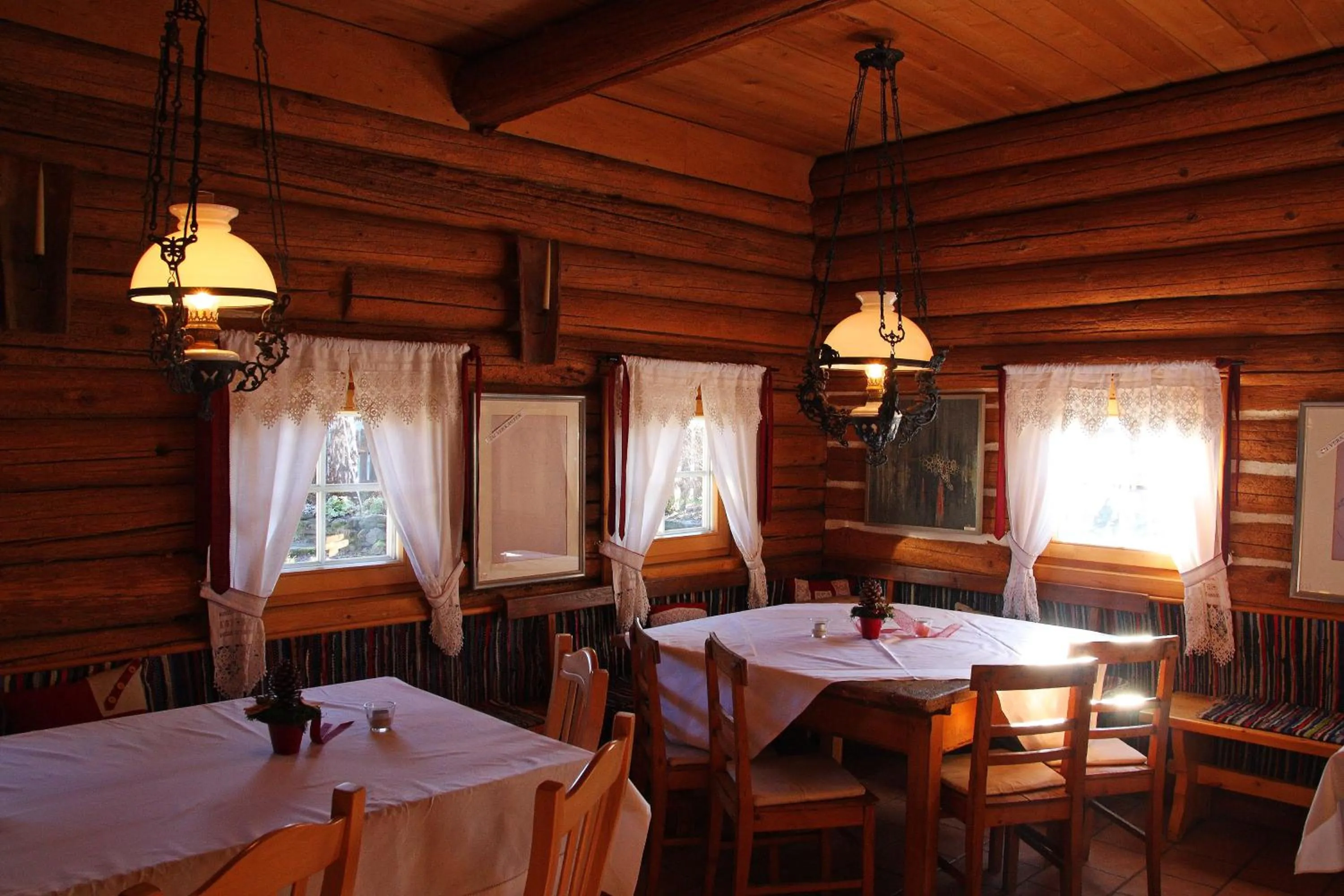 Restaurant/places to eat in Herberts Stubn