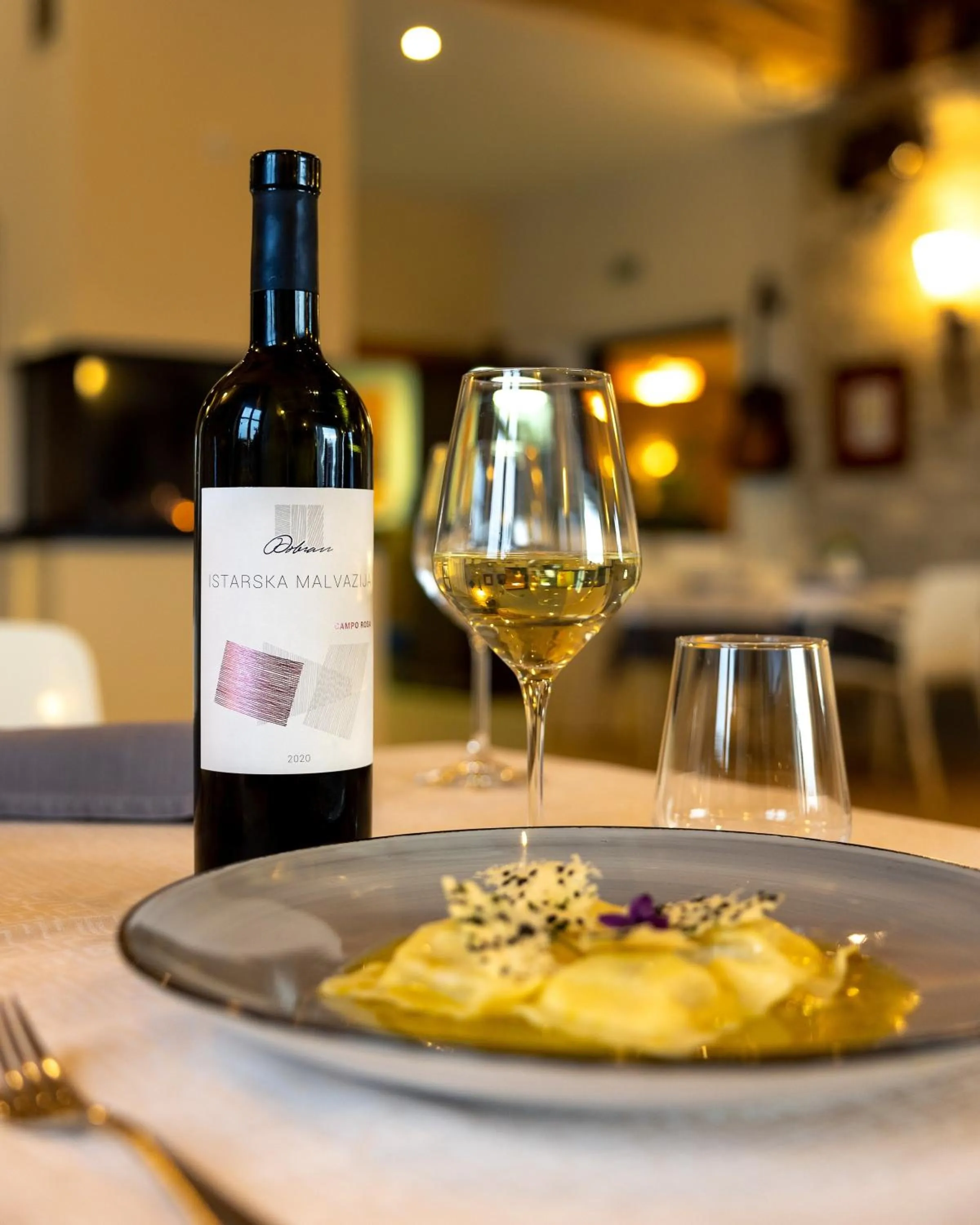 VELANERA Hotel & Restaurant