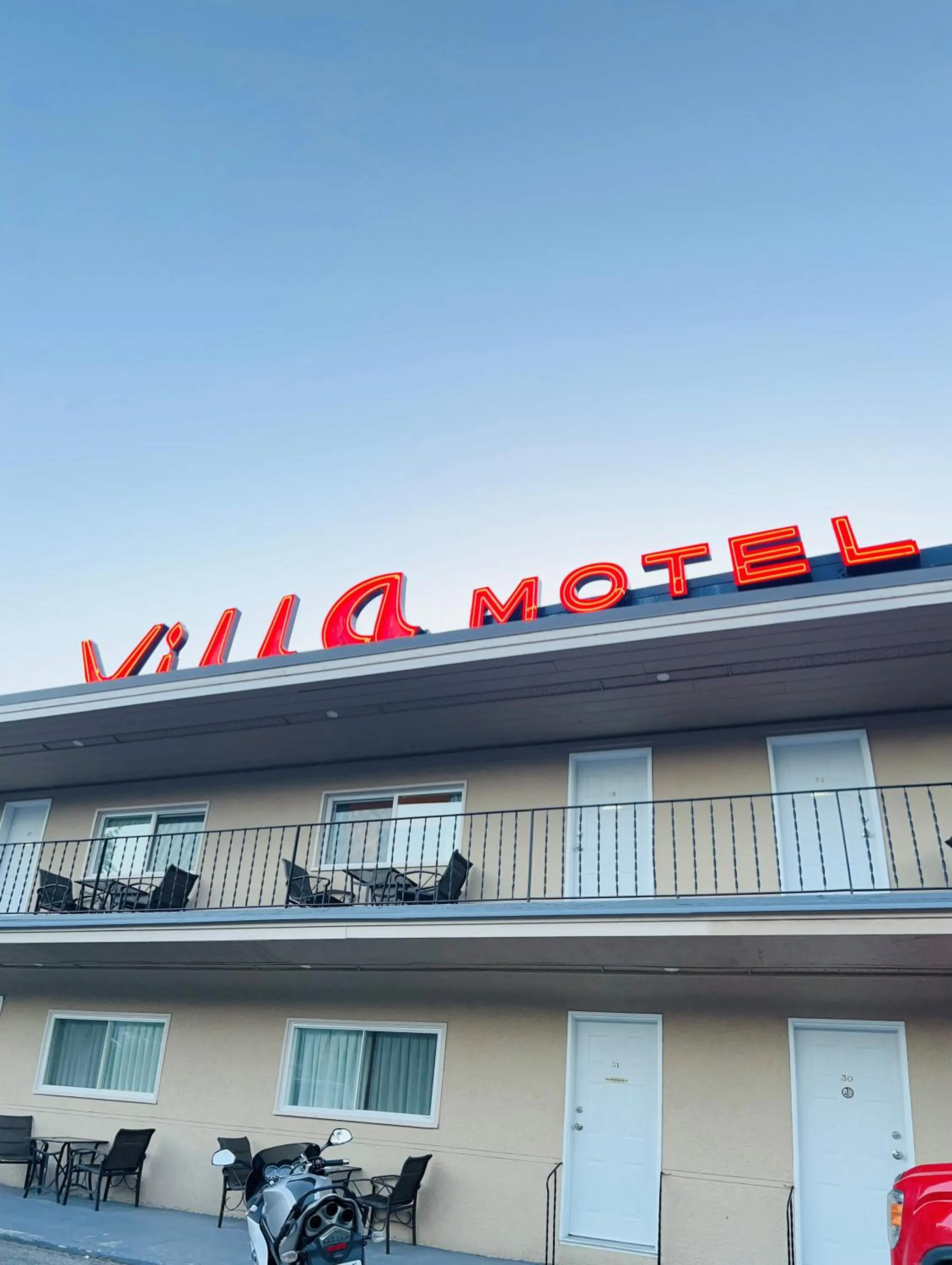 Property building in Villa Motel