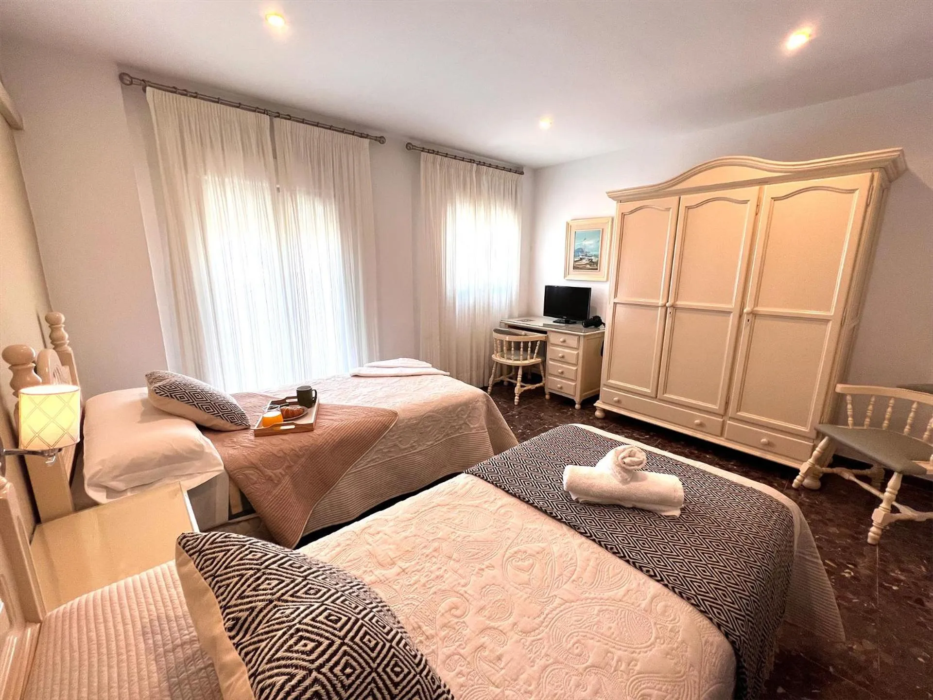 Photo of the whole room, Bed in La Janda