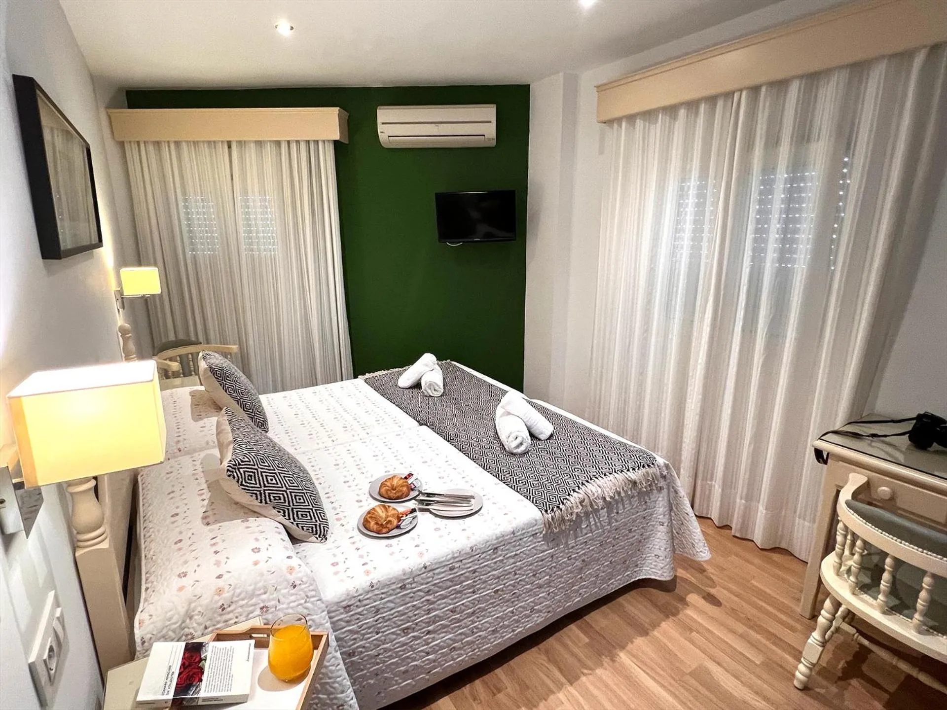 Photo of the whole room, Bed in La Janda